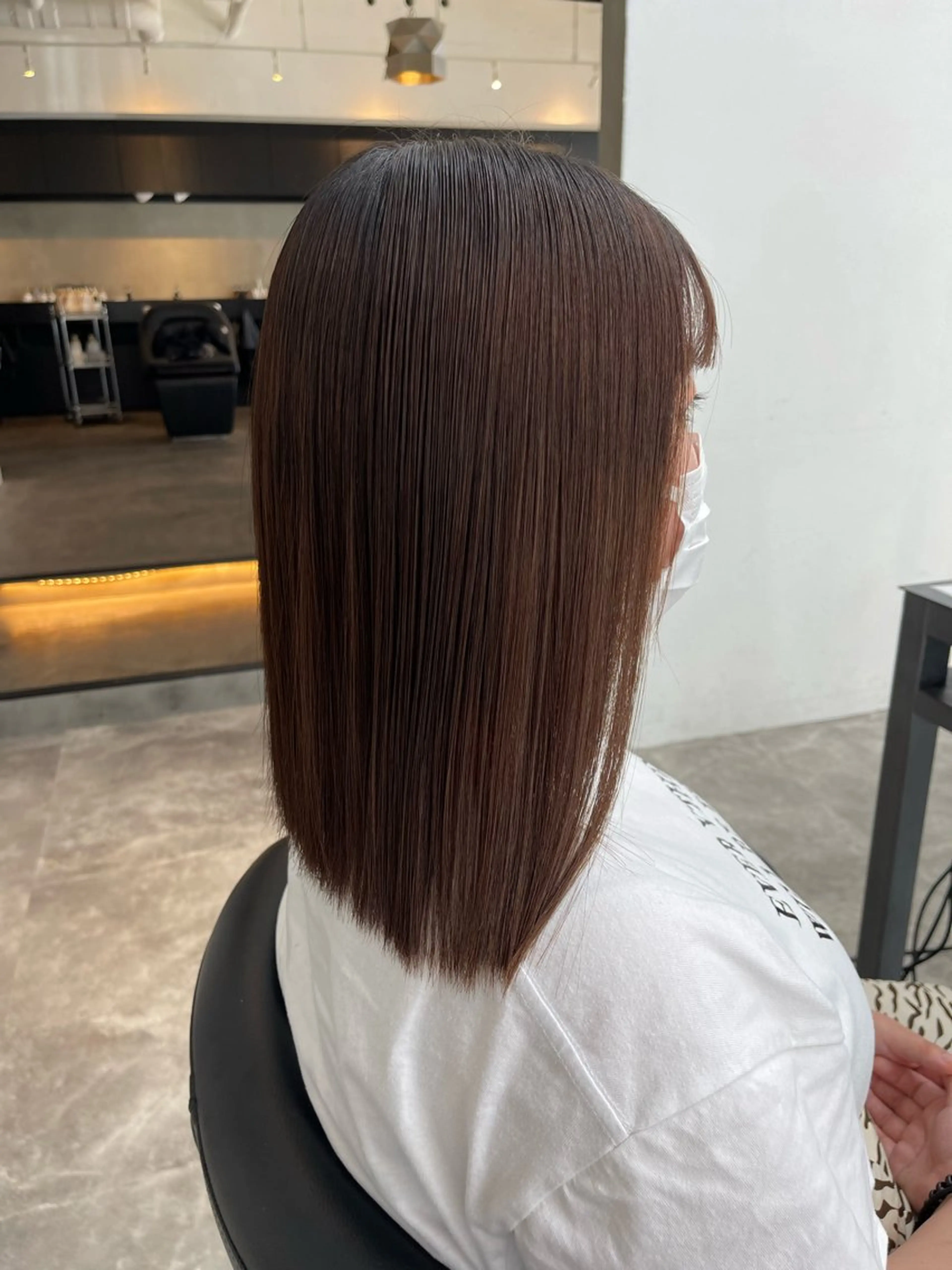 ミディアム 縮毛矯正🐼暖色 根本侑季のヘアスタイル