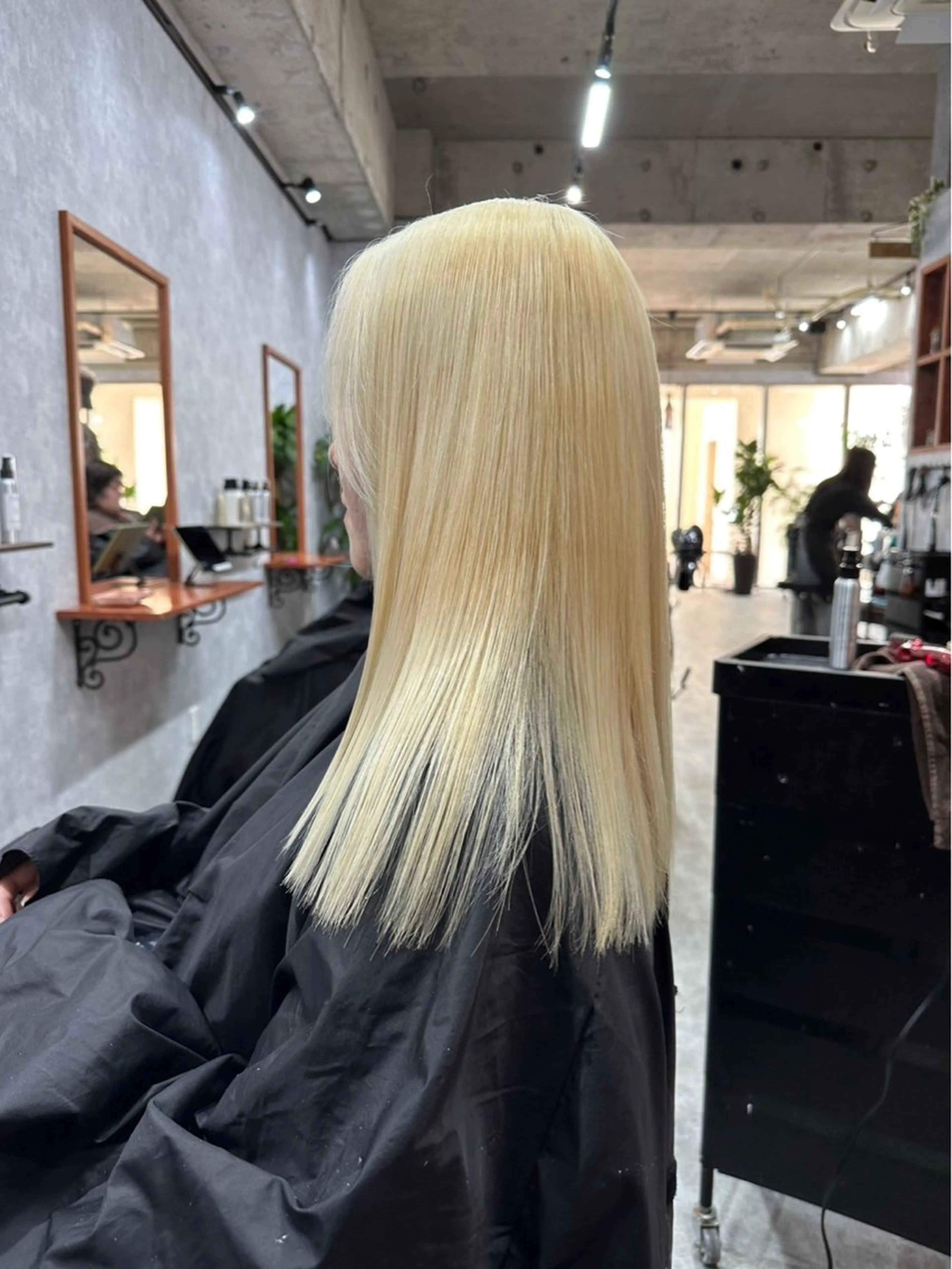 セミロング カラー C'LD Hair Produce【シールドヘアープロデュース】所属・シールドヘアー/那覇 /縮毛矯正/ブリーチのヘアスタイル