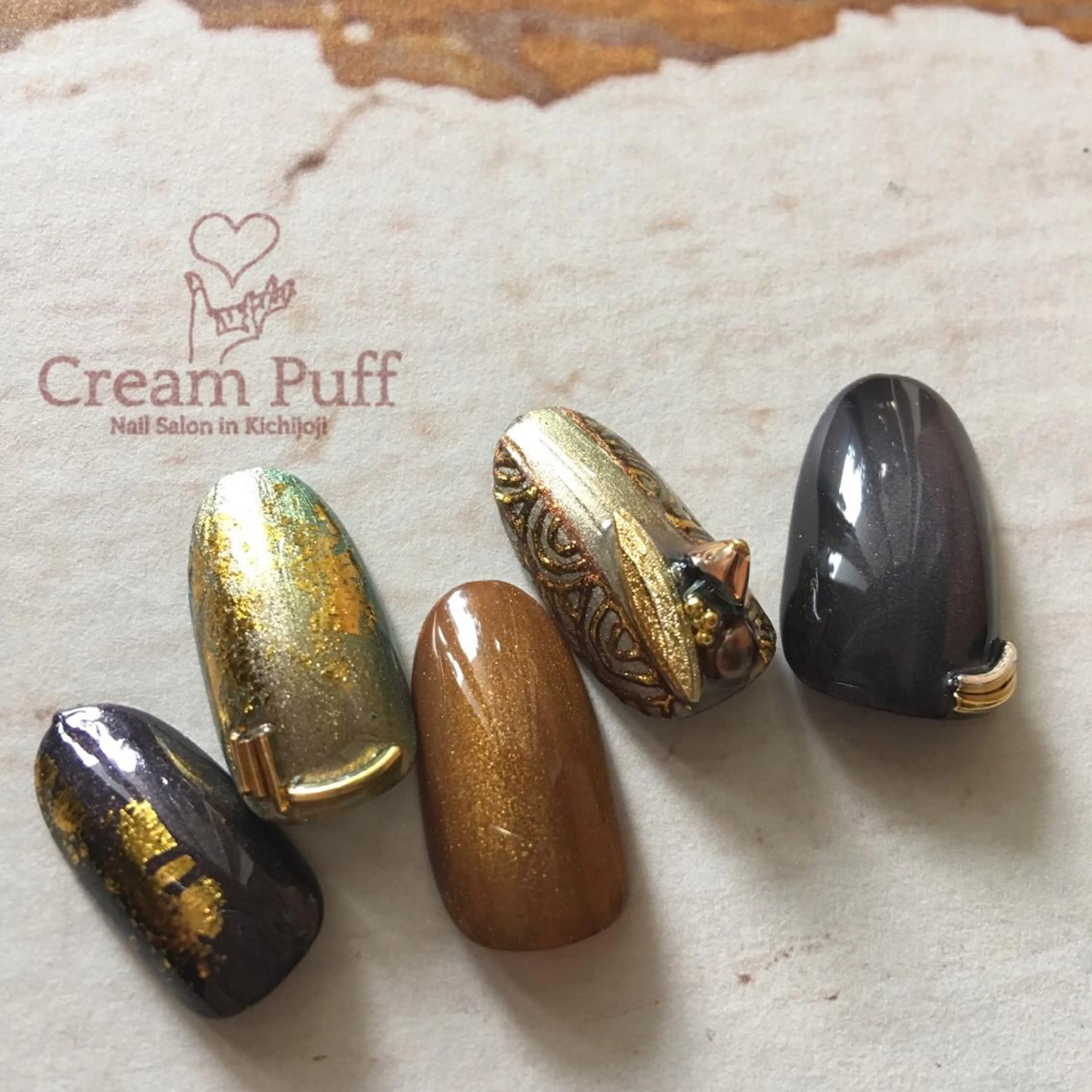 ネイル ゴールド HAMANO MIKAのネイルデザイン