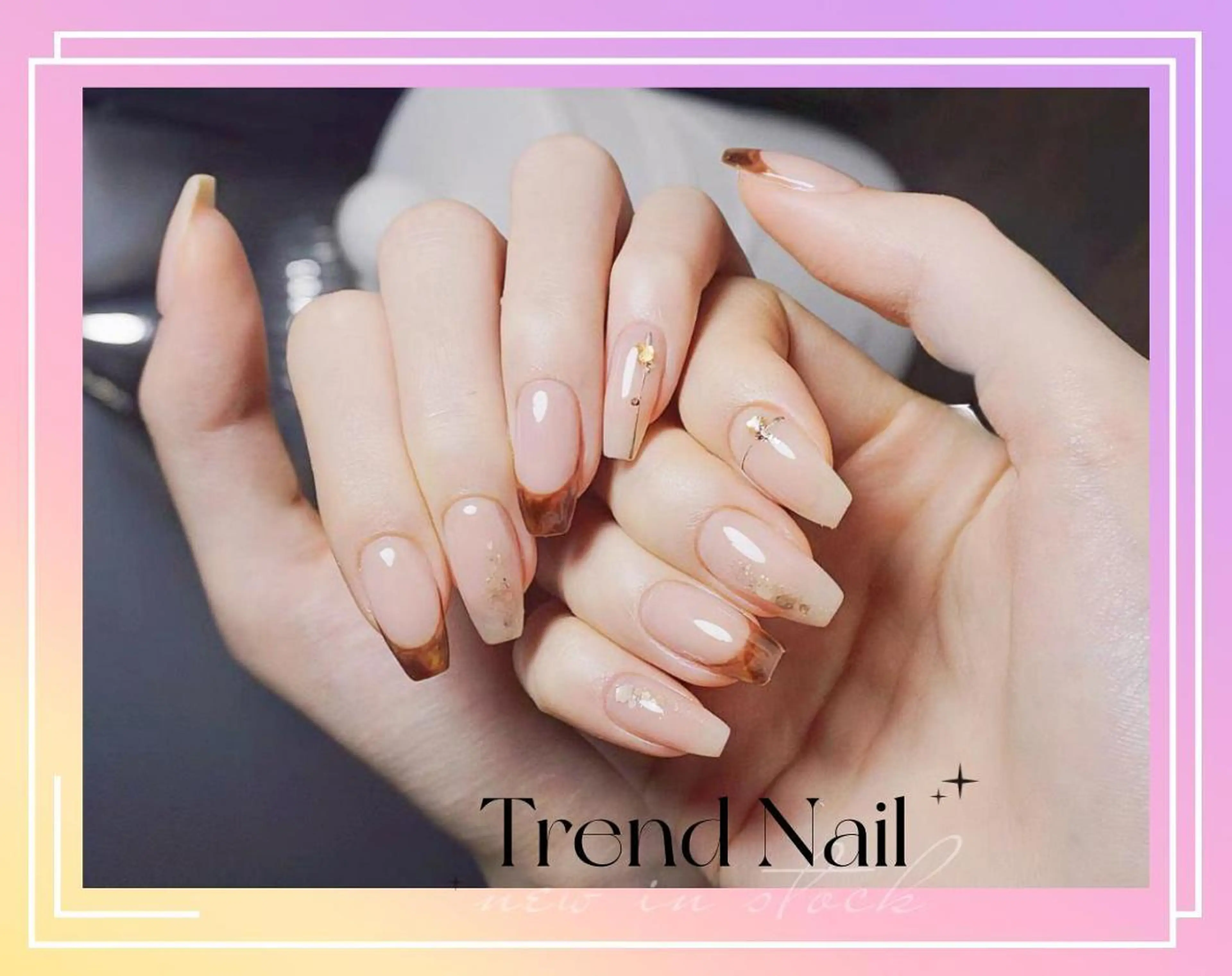 セミロング ハンドネイル トレンド ネイル スタジオのネイルデザイン