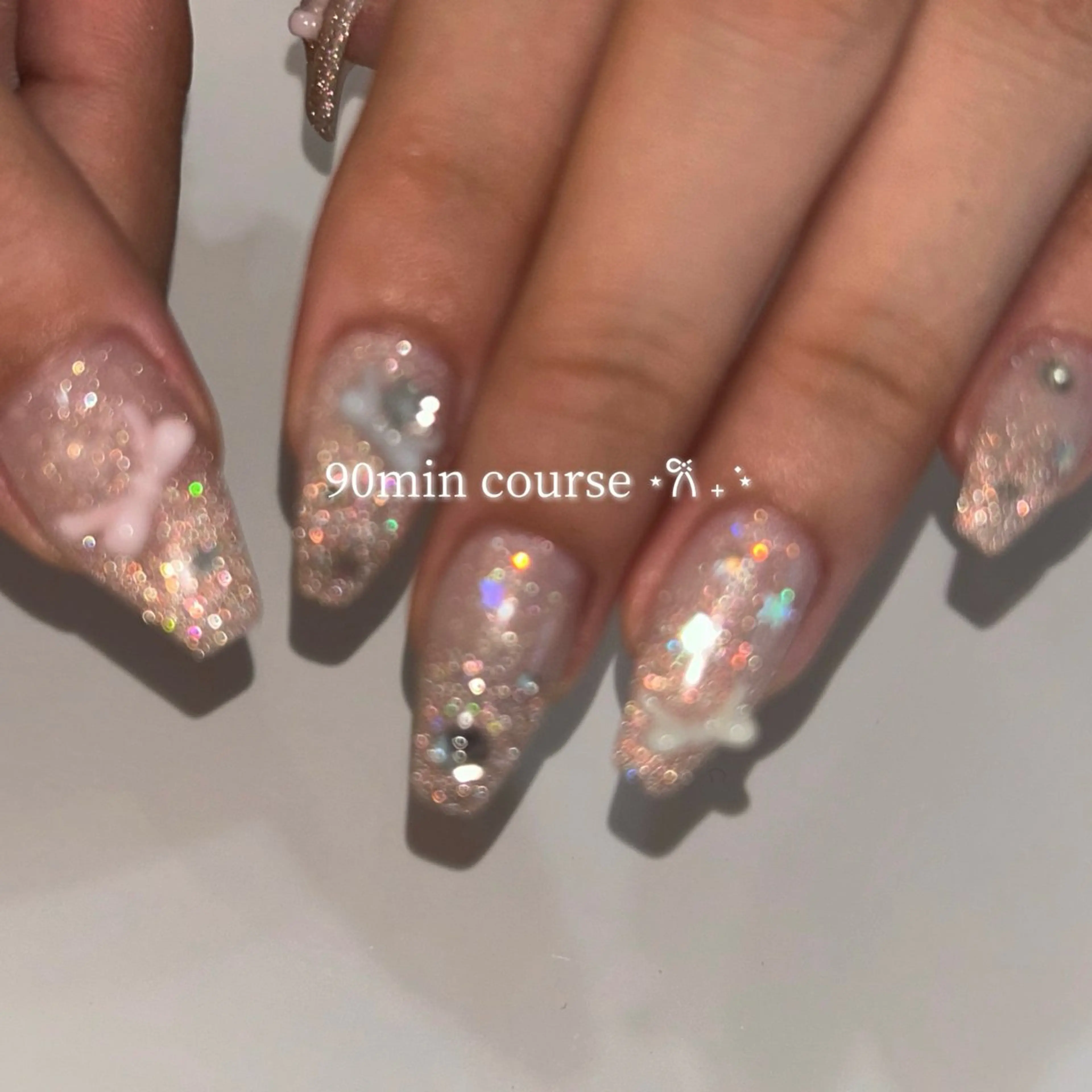 ネイル ハンドネイル ViViA momokaのネイルデザイン