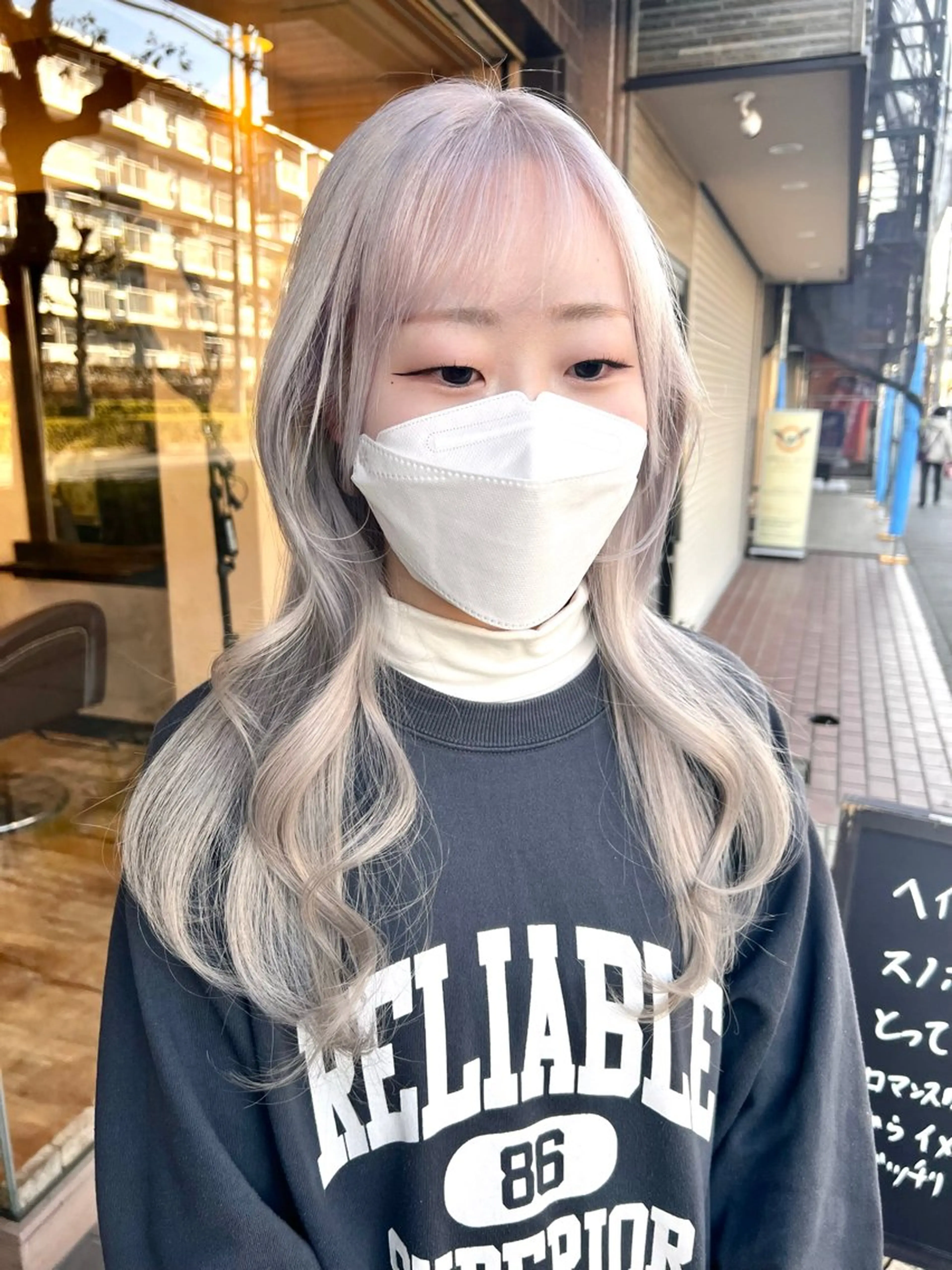 ロング カラー ハイトーンカラー ブリーチ🩵レイヤー Maho🐻‍❄️のヘアスタイル