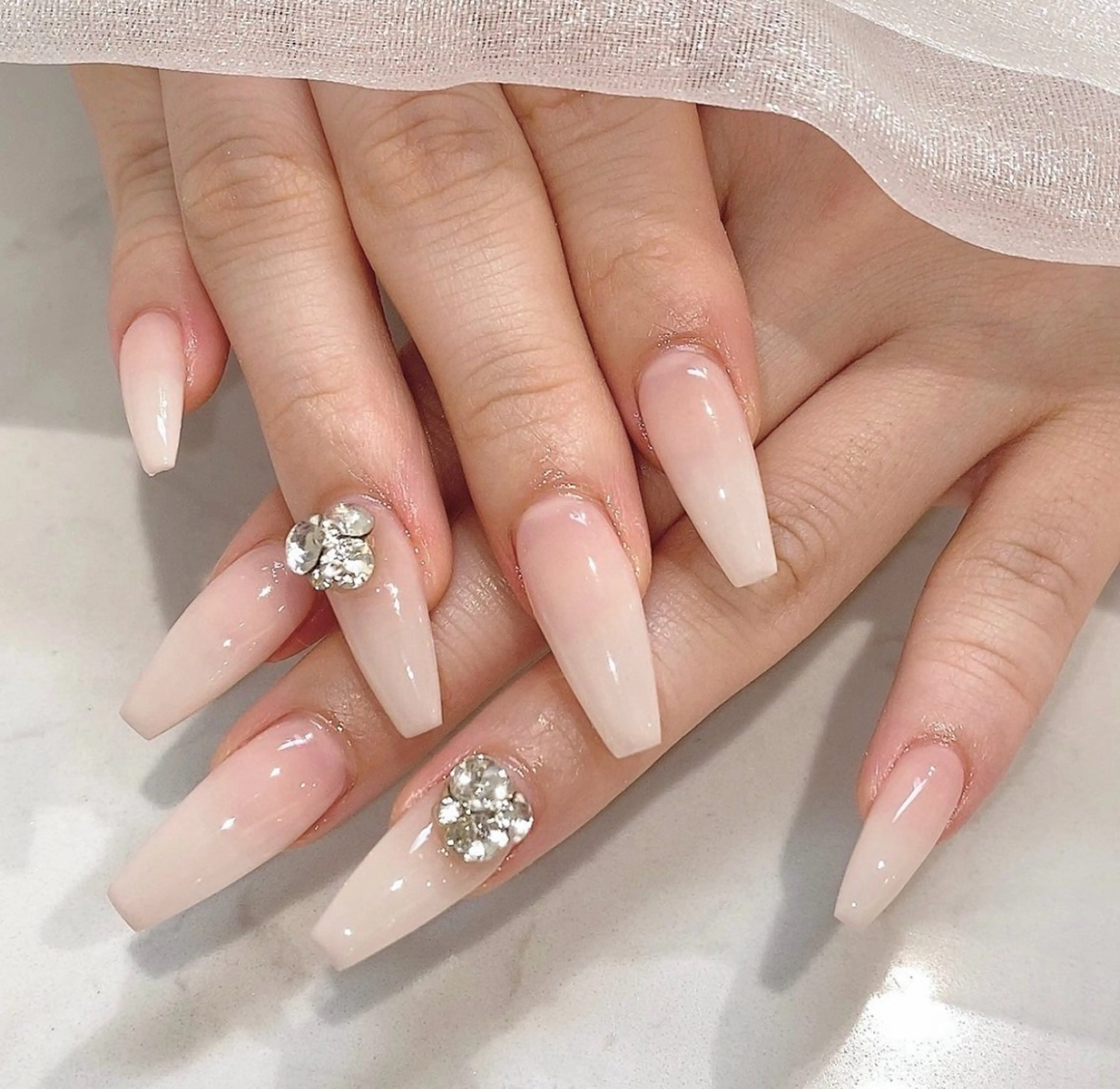 ネイル ハンドネイル ハンドケア UniqueNail 長さだし専門店のネイルデザイン