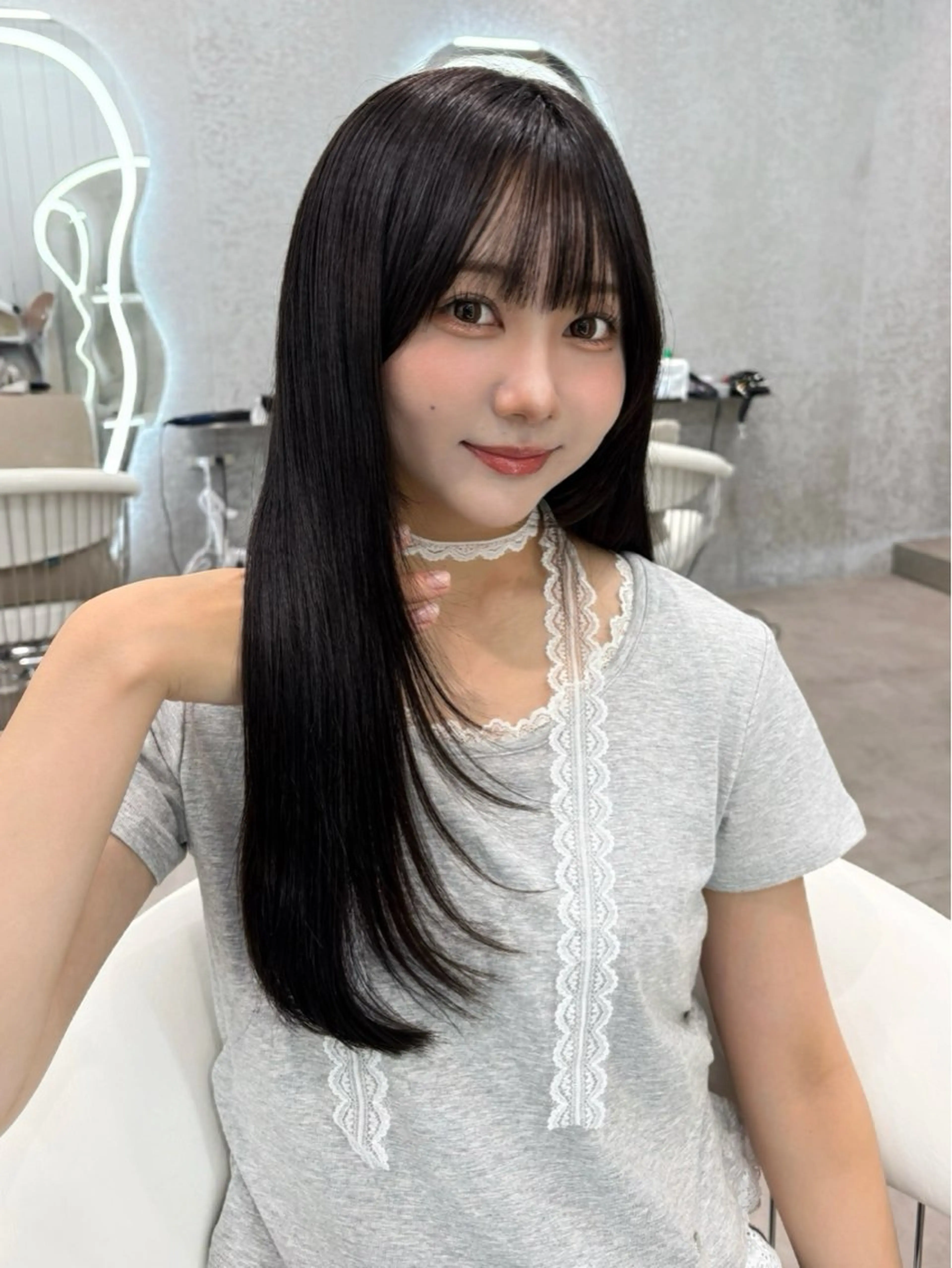 ロング ヘアアレンジ 顔まわりレイヤー 顔周りカット ハッシュカット 髪質改善 韓国風ヘア カット 縮毛矯正 トリートメント ヘアセット 大宮‎🩵縮毛矯正 髪質改善 佐藤 和のヘアスタイル