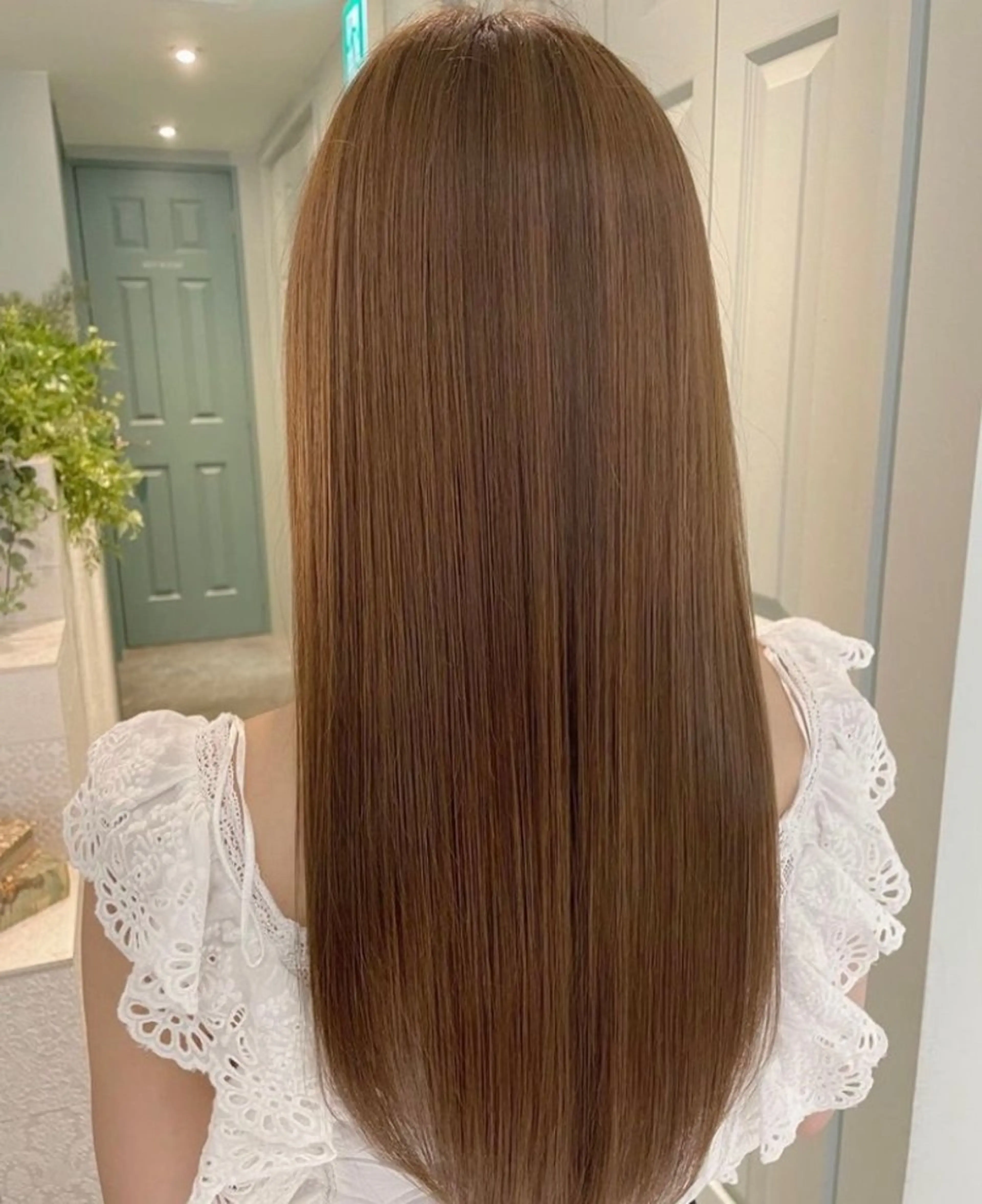 ロング ❤️ブリーチなし💚 ダブルカラー平野実花のヘアスタイル