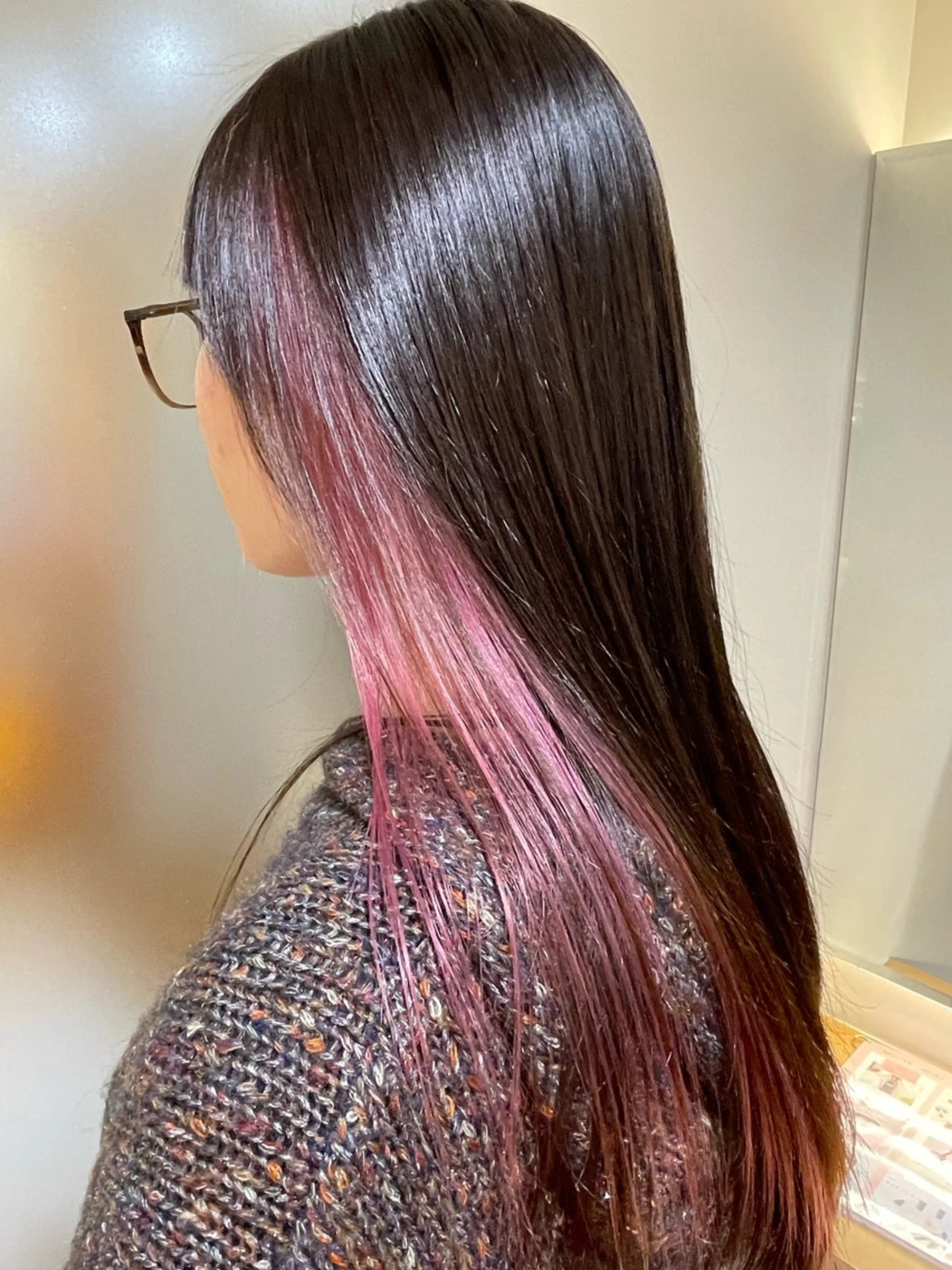 ミディアム 菅沼 紀世のヘアスタイル