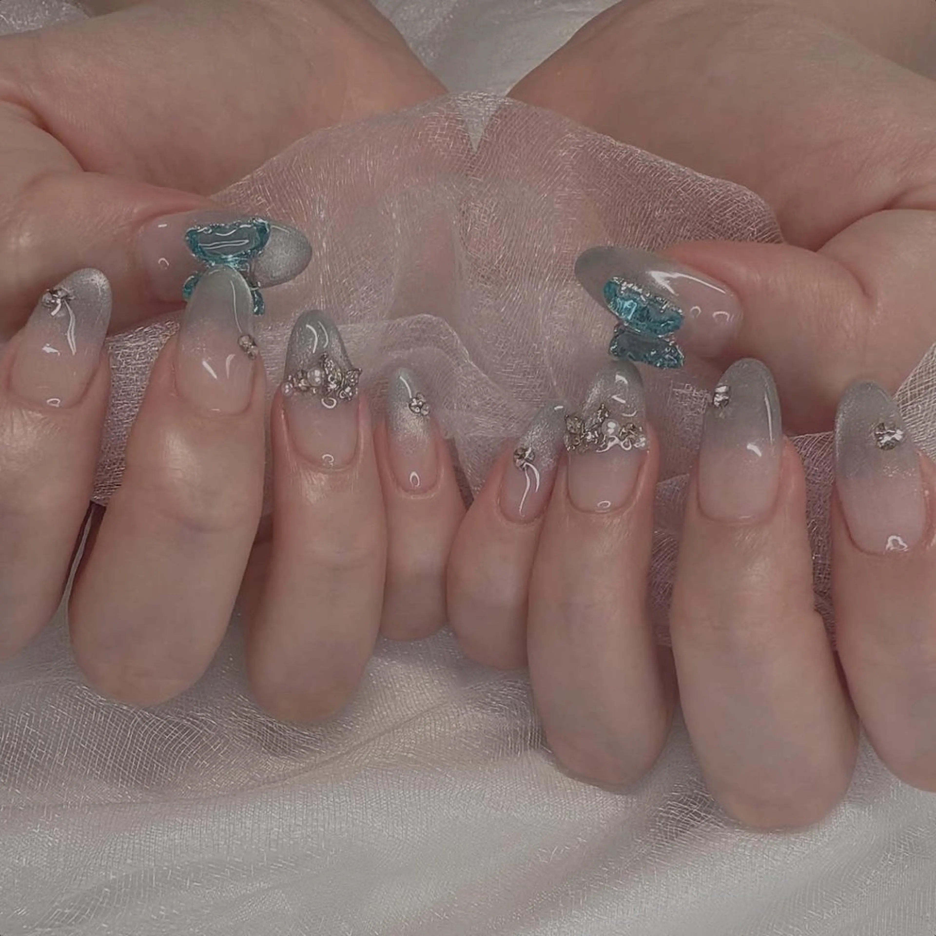 ネイル アートネイル ブルー 長さ出し ジェルネイル グラデーション ハンドネイル KIM キムのネイルデザイン