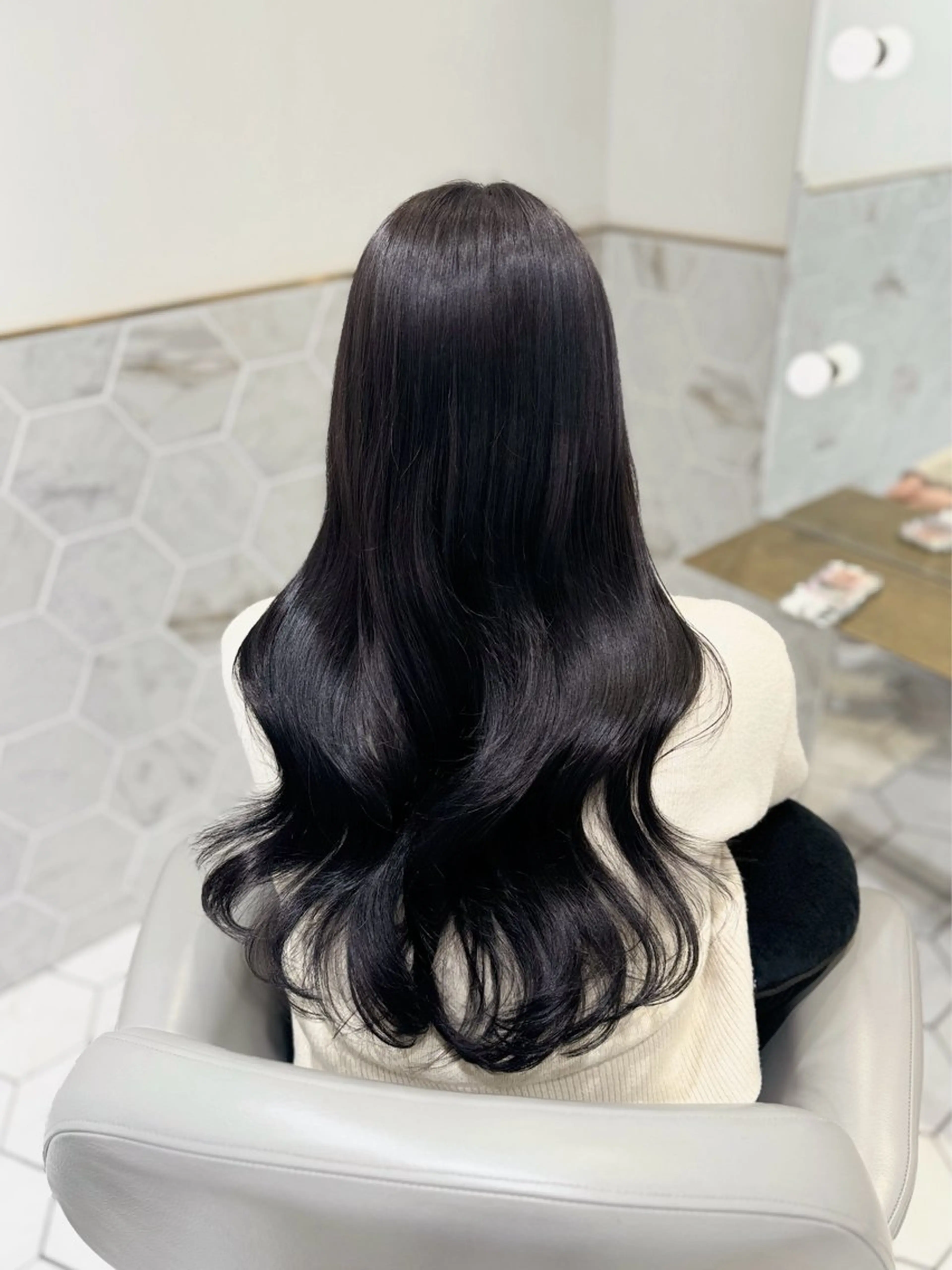 ロング カラー グレージュ ヘアカラー costes 今井芽依のヘアスタイル