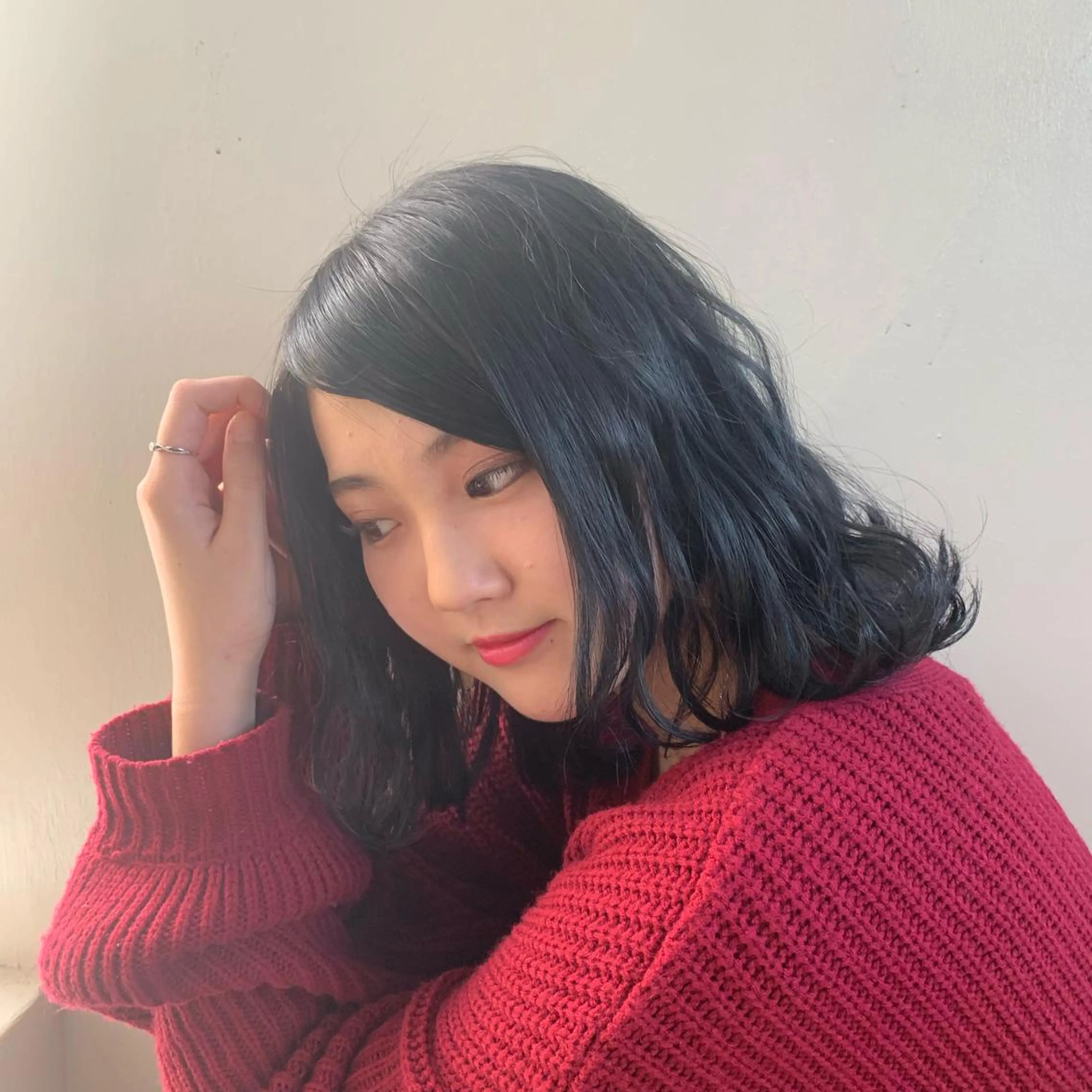 ミディアム カラー 黒髪 ブリーチ ブルーカラー ブルーブラック ダブルカラー ヘアカラー トリートメント Sachiko ❤︎‬Pressのヘアスタイル