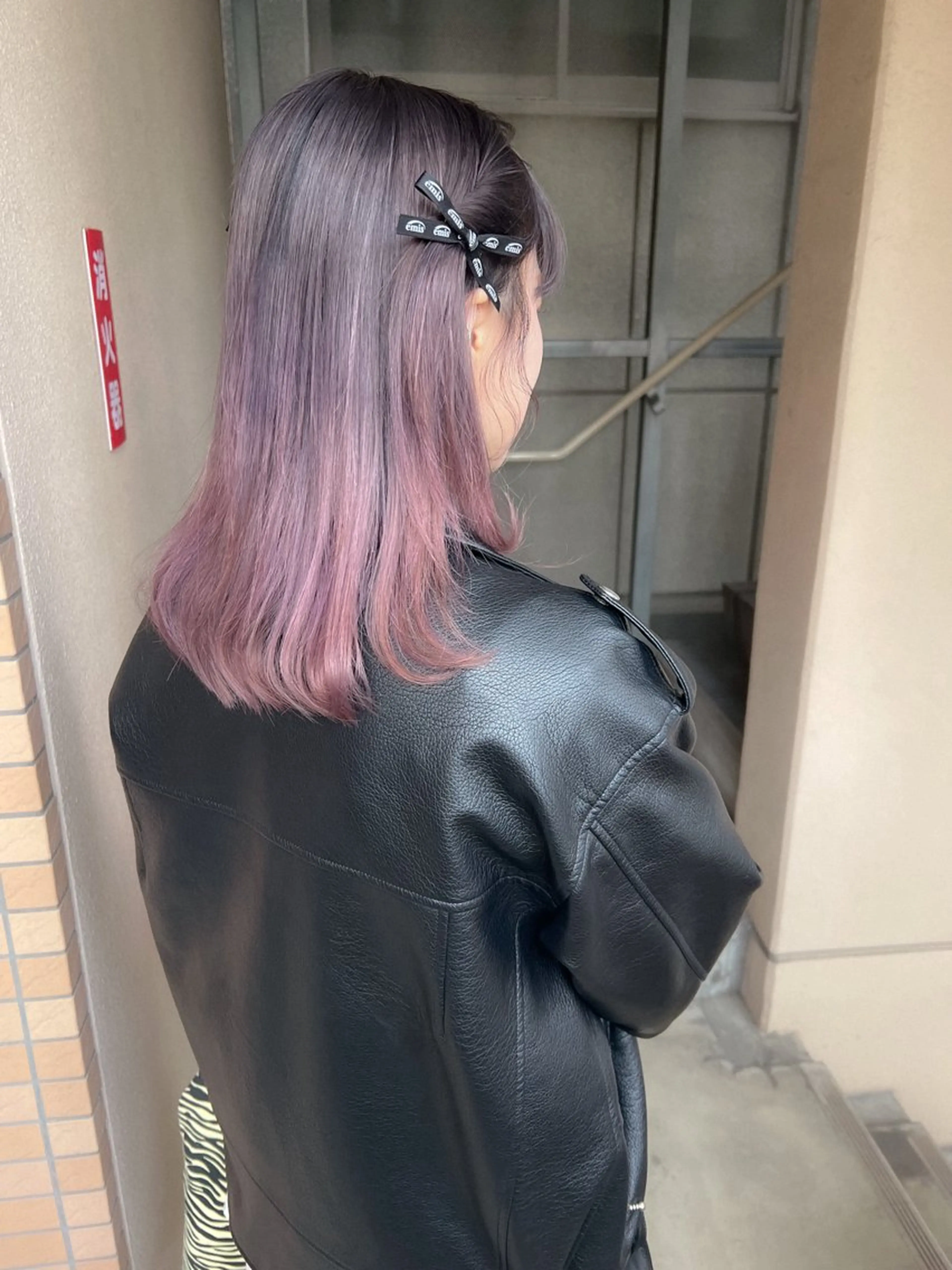 ミディアム カラー ブリーチ ヘアカラー カラーパティシエ facce🌼ikoのヘアスタイル