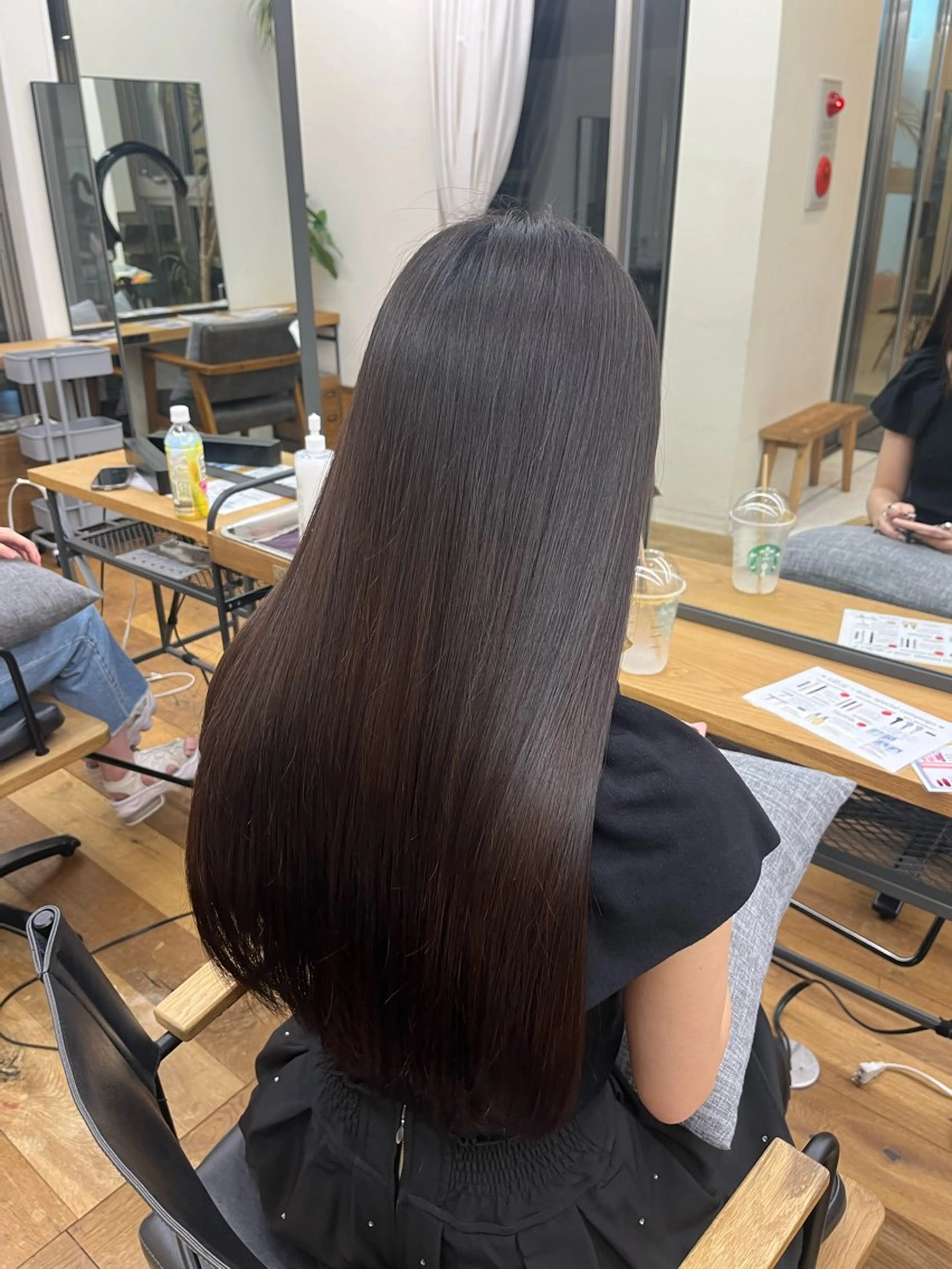ロング 縮毛矯正 よこやま なぎさのヘアスタイル