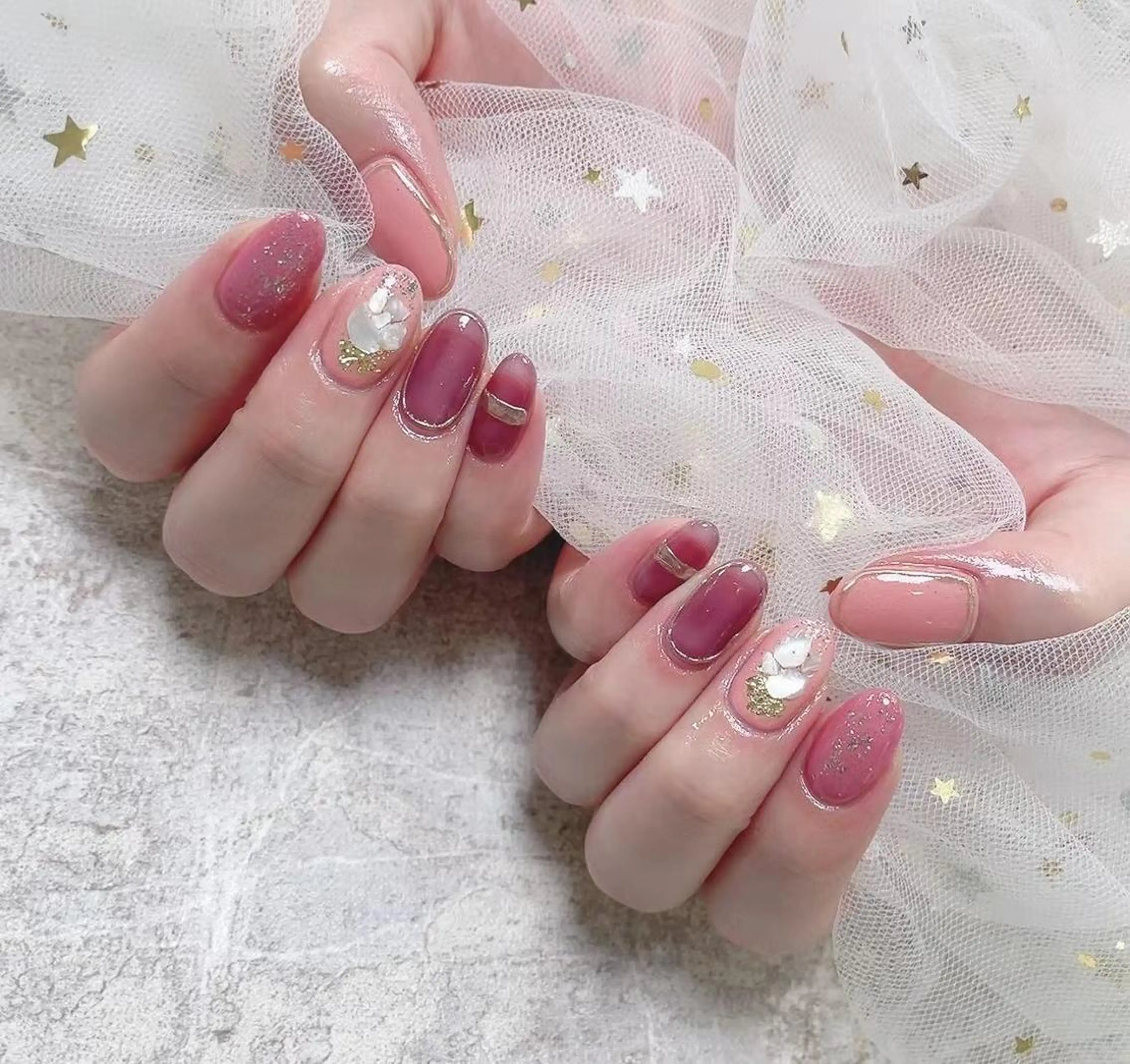 💅B定額デザインコース(カラー約700色以上)＋甘皮ケア＋保湿ケアの写真