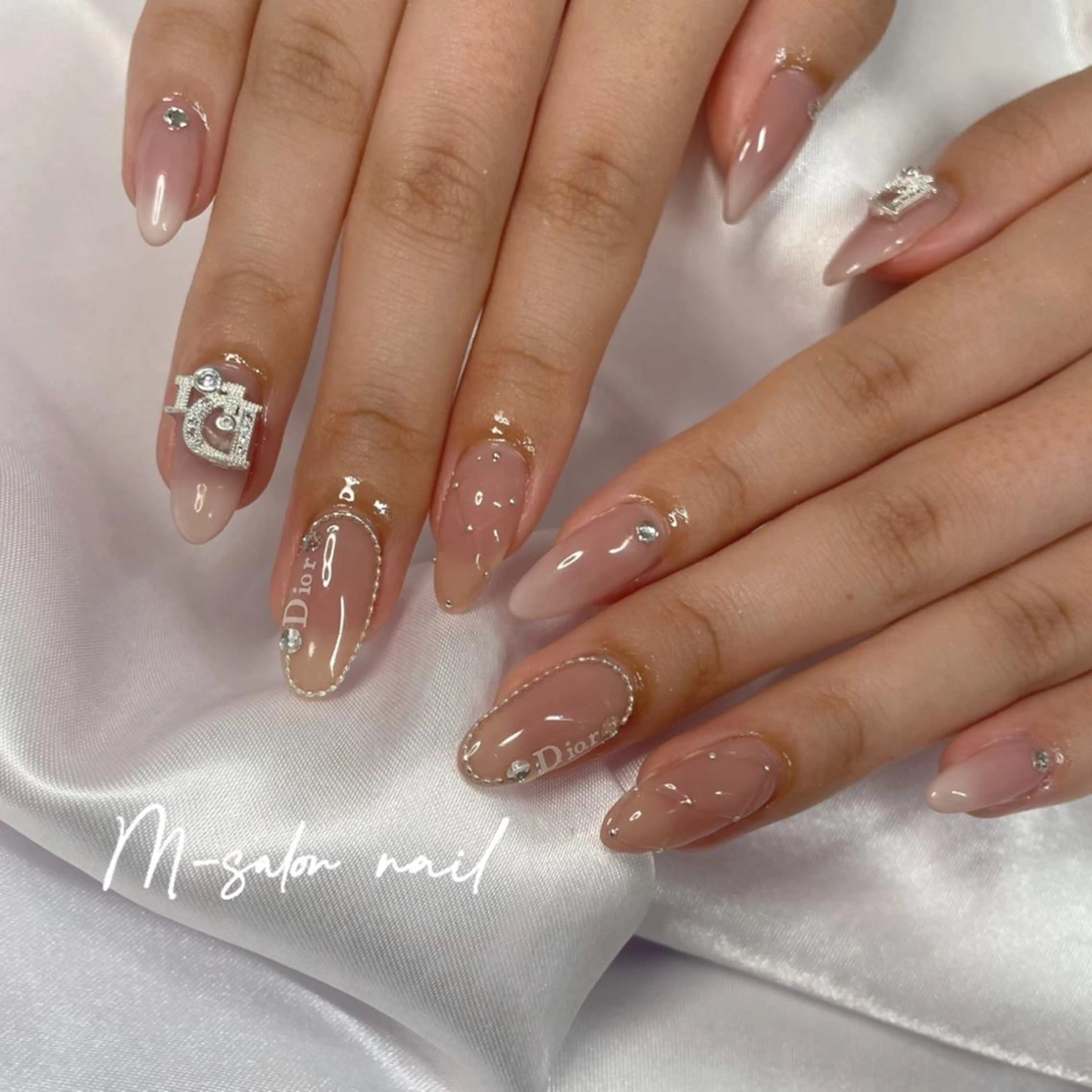 ネイル ハンドネイル 韓国/網紅/パーツ M-salonのネイルデザイン