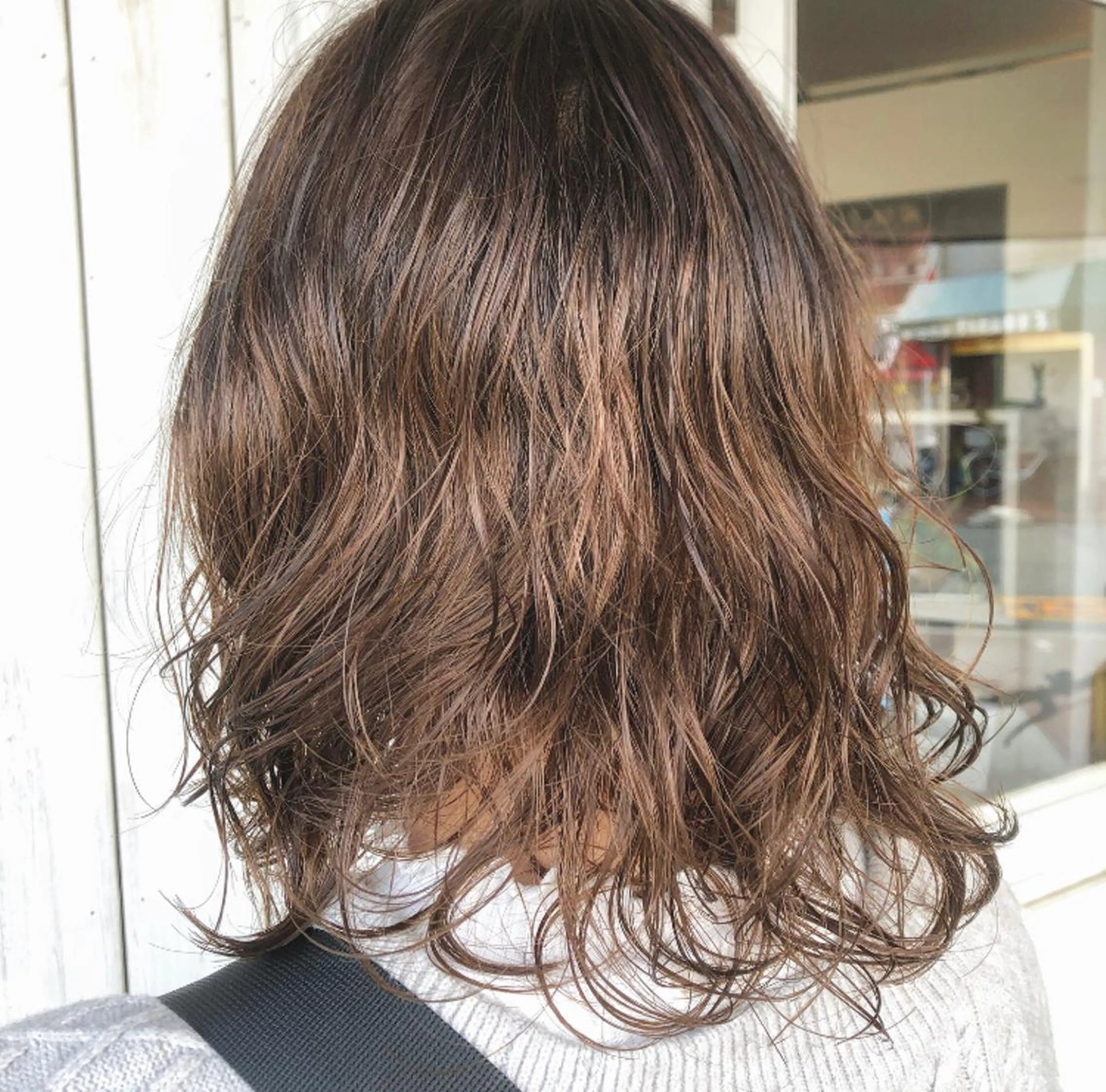 ミディアム パーマ MOLLA 浅香山店所属・谷口ゆめ/縮毛矯正/ 大人女子/眉ワックスのヘアスタイル