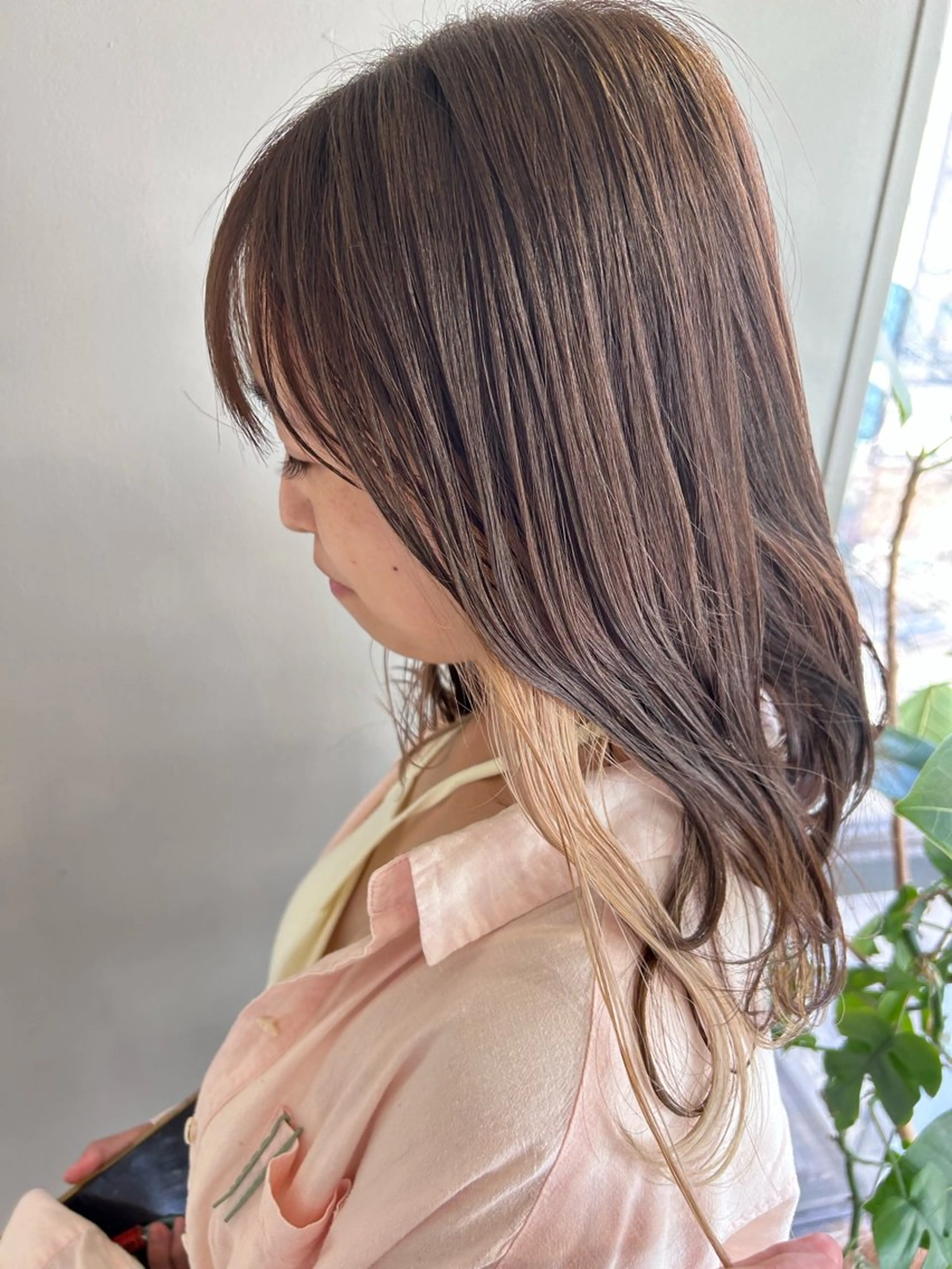 セミロング カラー HAIR&MAKE.sia所属・心斎橋ボブ 好原良真のヘアスタイル