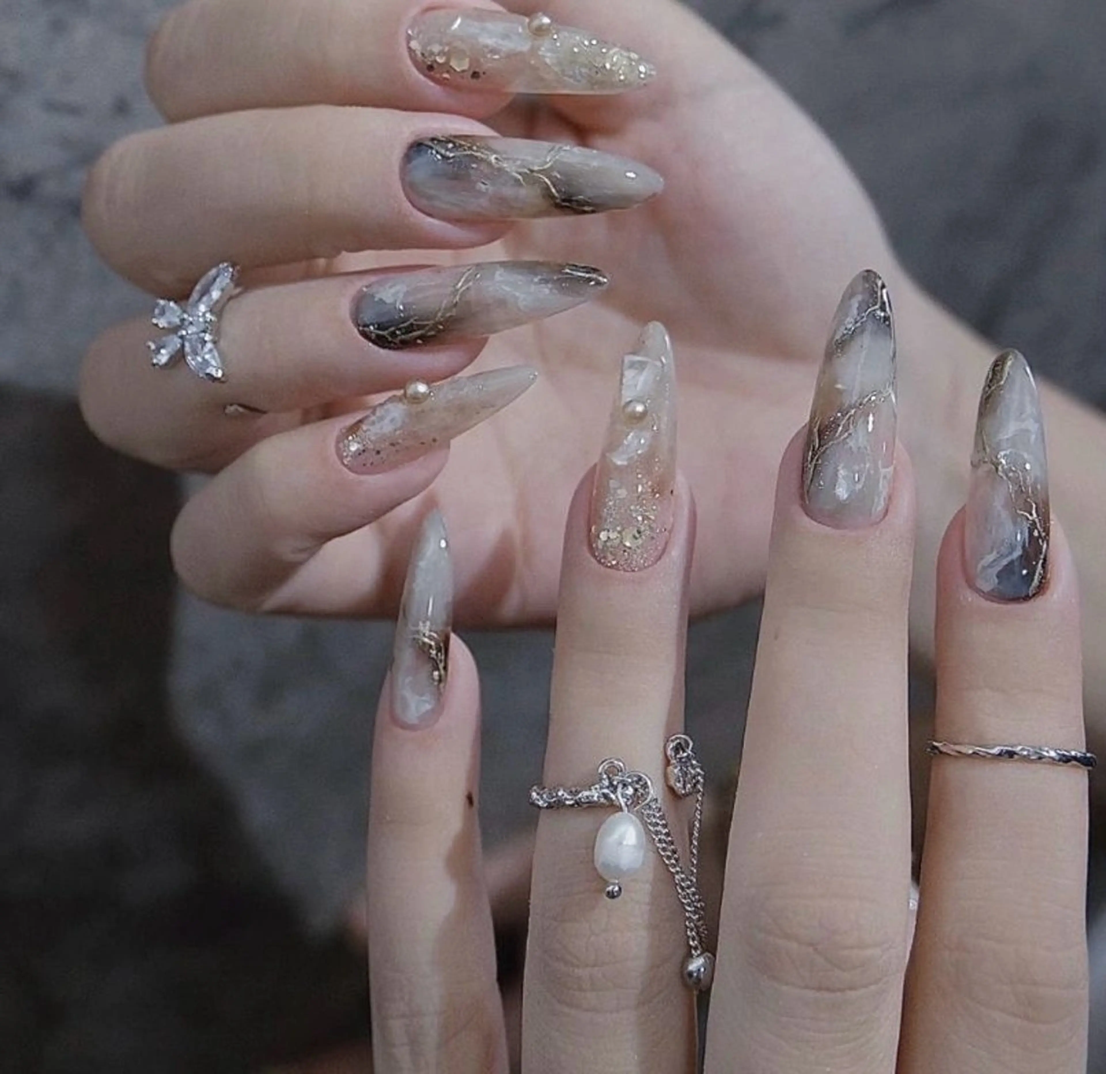 ネイル ZEN Beauty nail spa massage所属・ゆり ちゃんのネイルデザイン