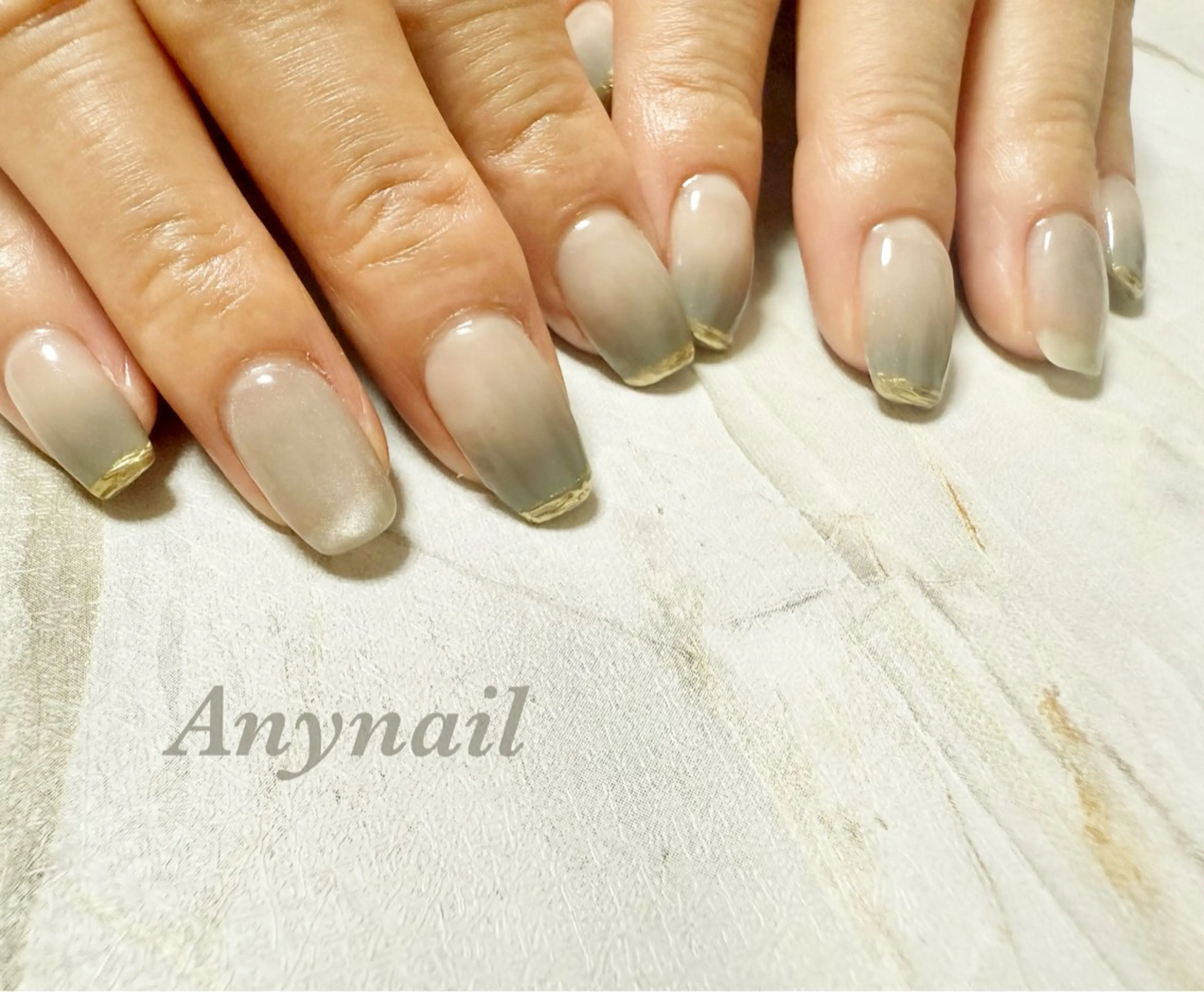 ネイル ブルー グラデーション マグネットネイル ミラーネイル オフィスネイル 岩澤 恵子のネイルデザイン