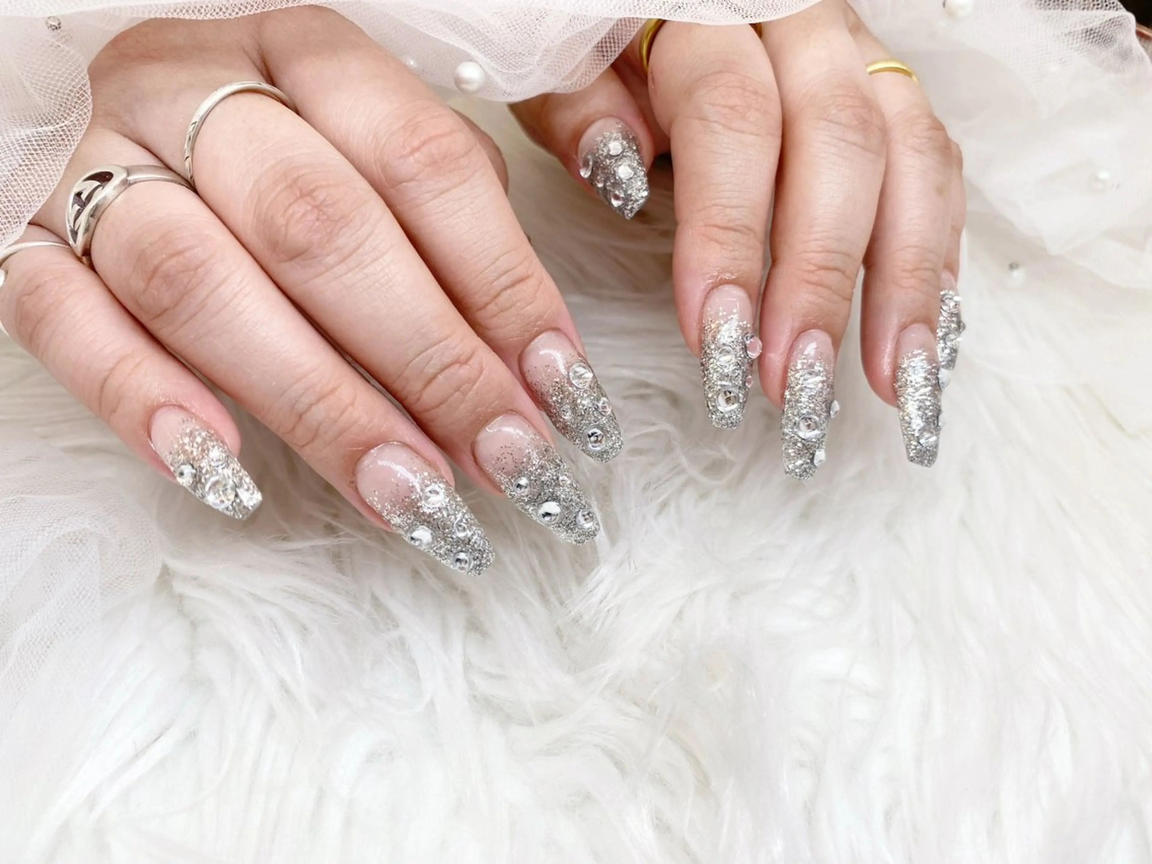 ネイル グラデーション ラメ(グリッター) ラメグラデーション LUNON谷塚店所属・LUNON 谷塚店のネイルデザイン