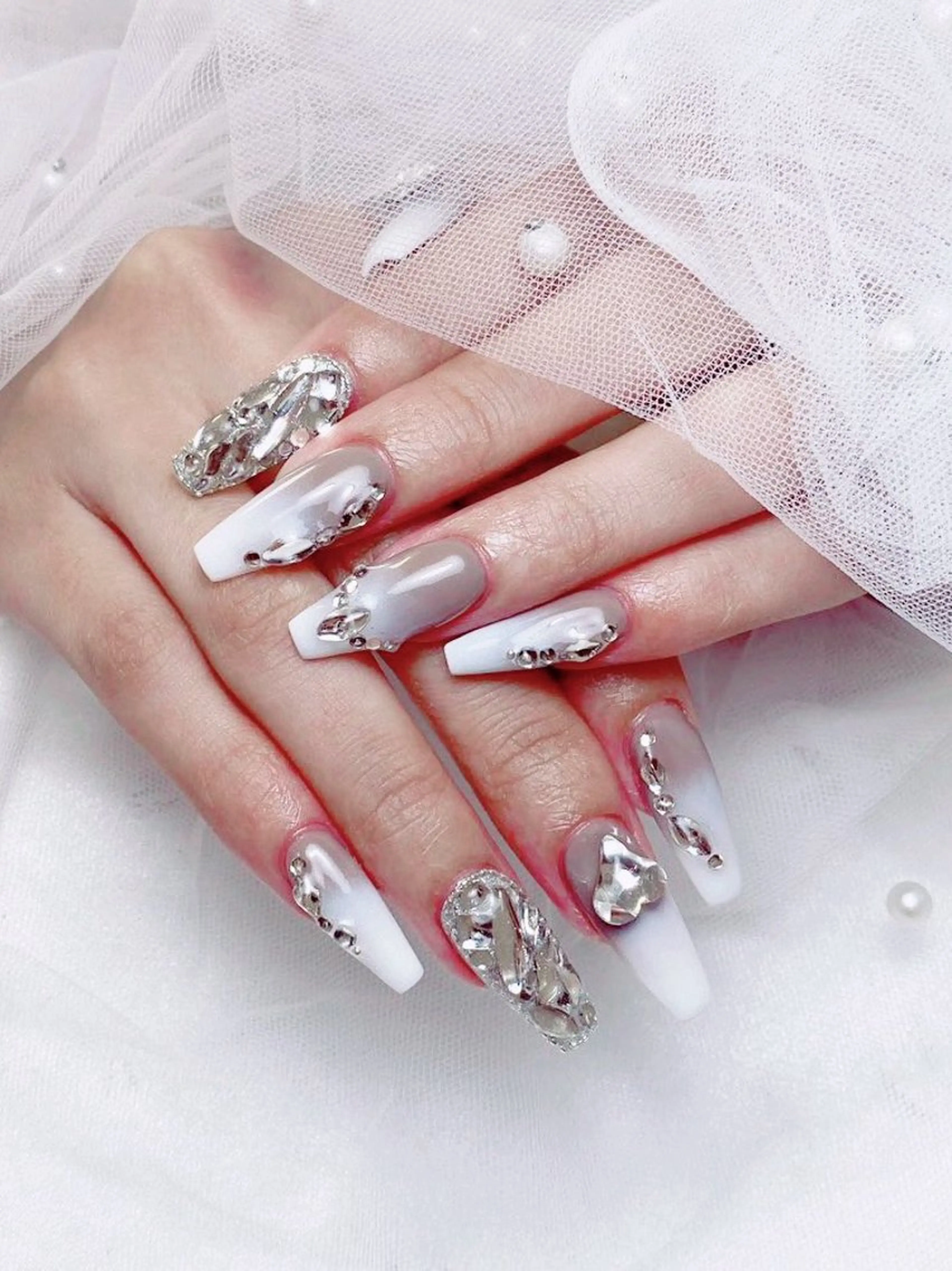 ネイル フレンチネイル ジェルネイル ハート 韓国ネイル マグネットネイル ハンドネイル ネイルサロン lotusのネイルデザイン