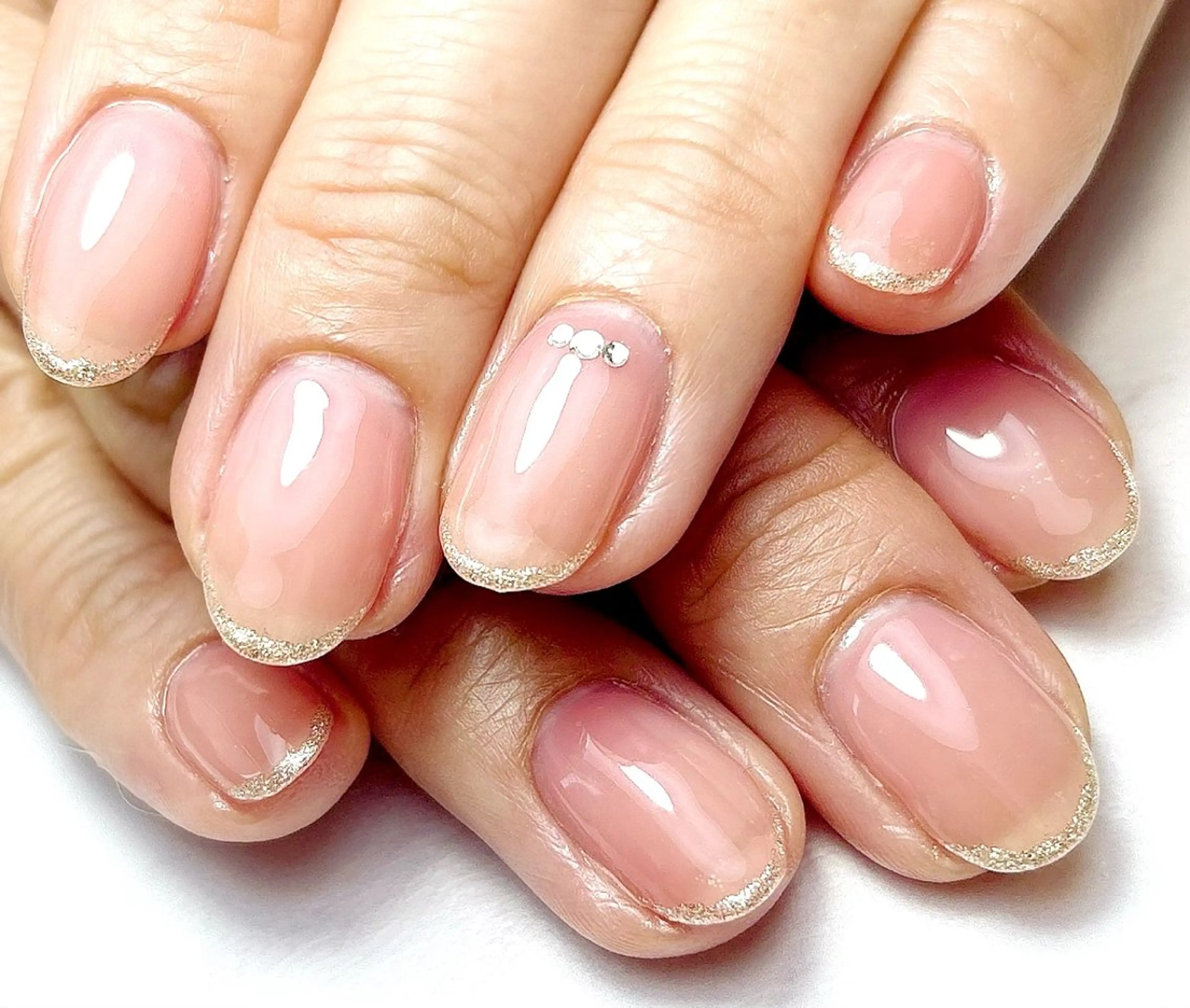 ネイル ラメ(グリッター) ワンカラーネイル ストーンネイル mi hoのネイルデザイン