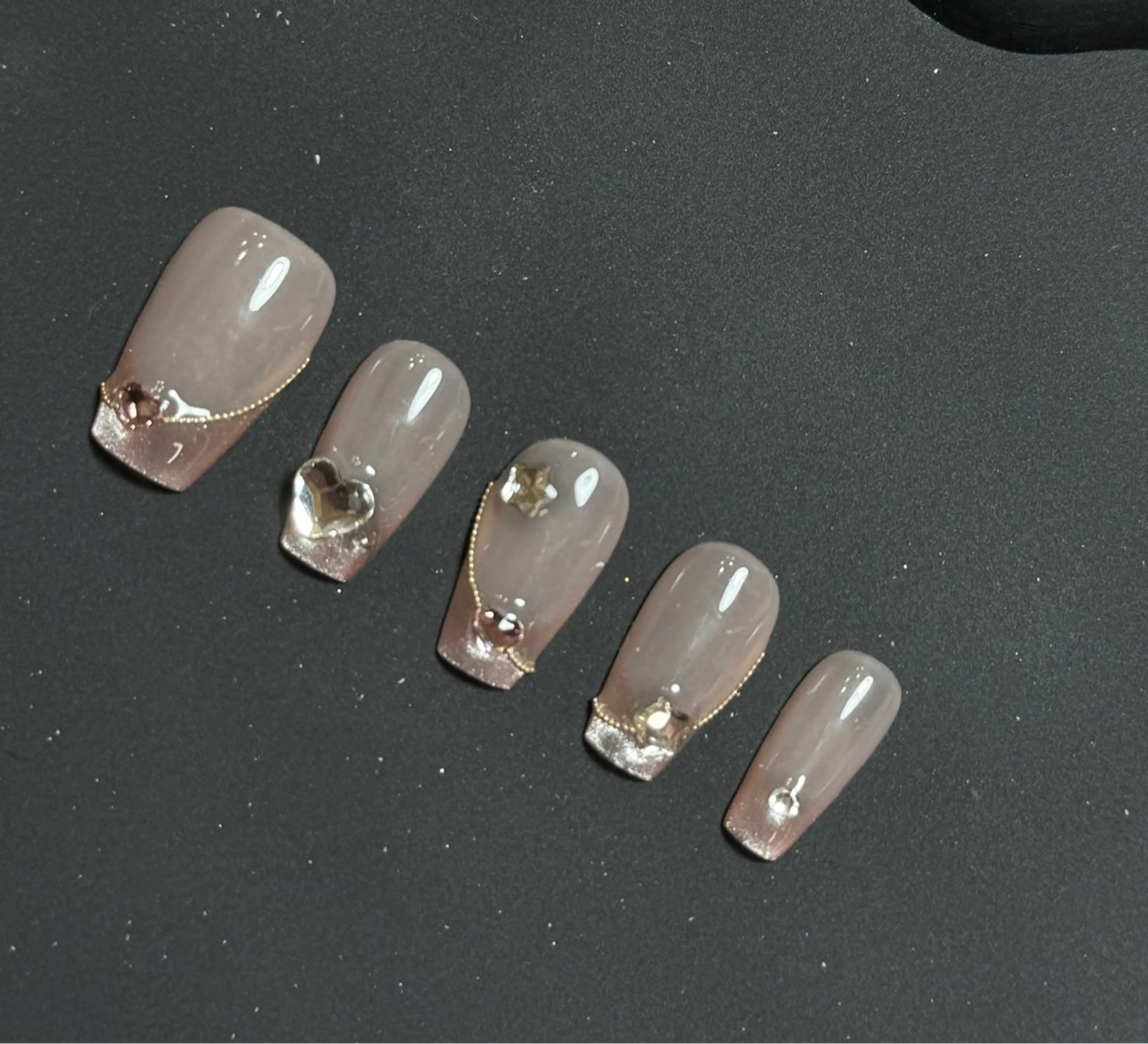 ネイル マグネットネイル SG NailSalon所属・Sg nailsalonのネイルデザイン