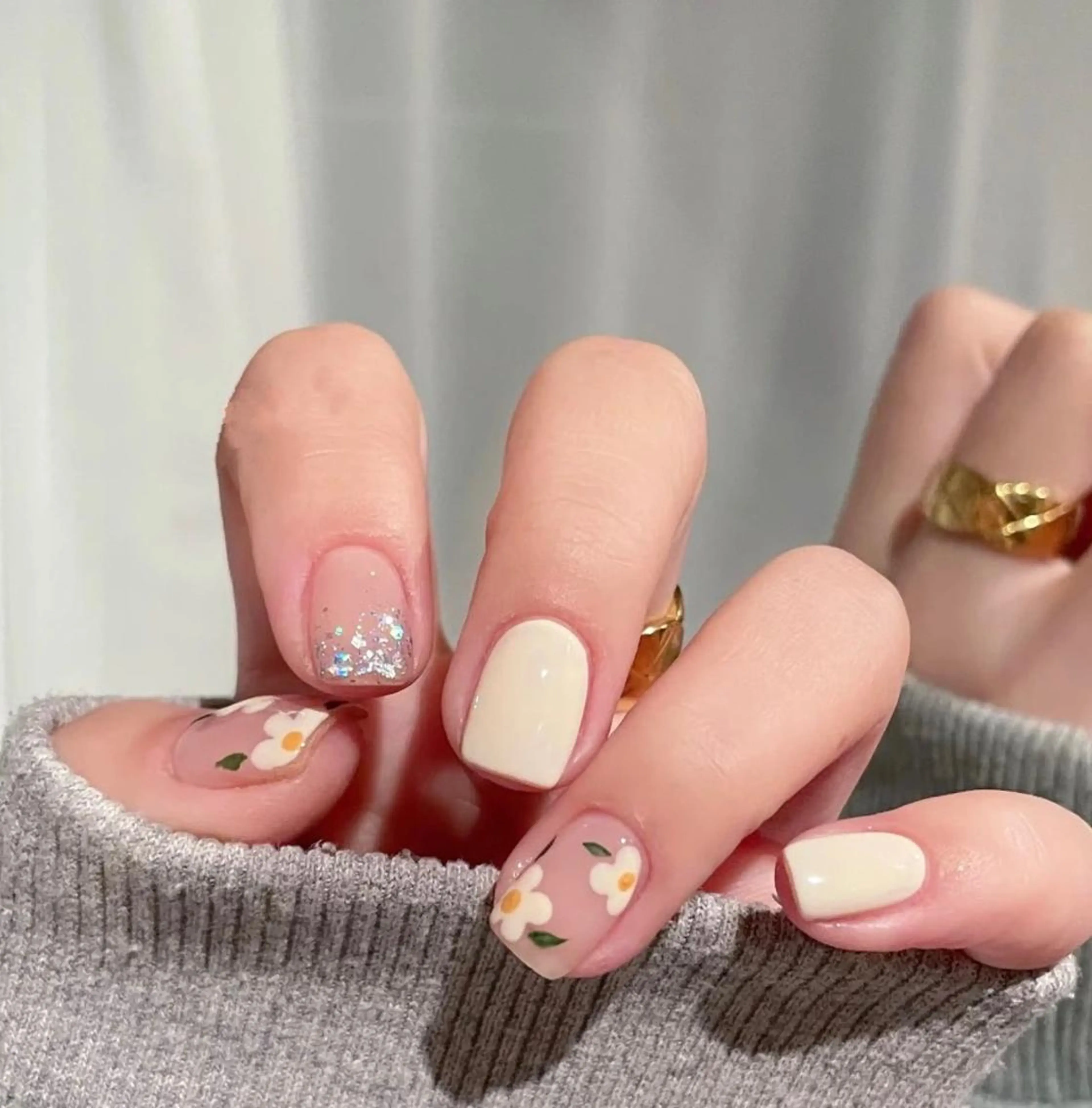 ネイル シンプルネイル れん 蓮のネイルデザイン