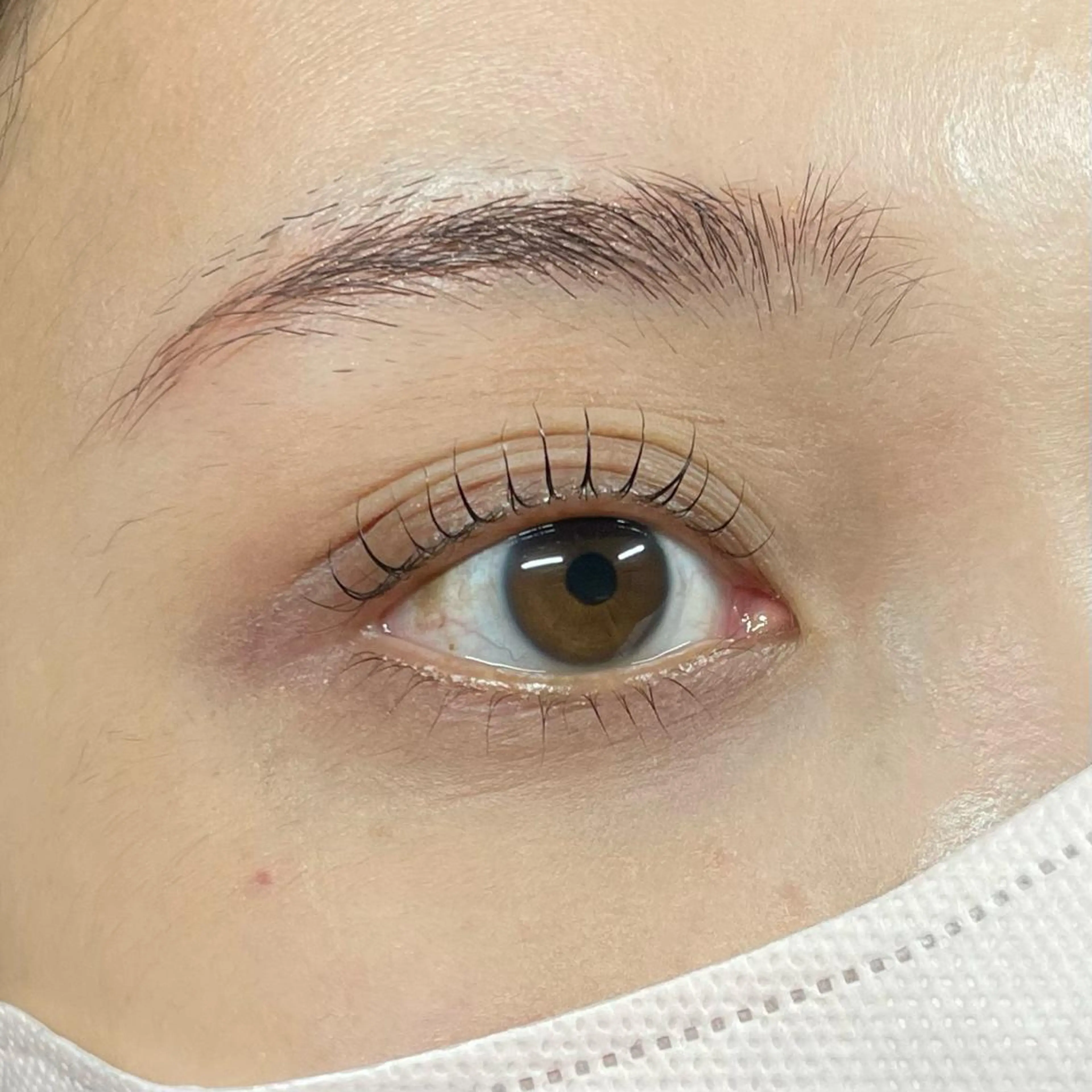 マツエク・マツパ ROW beaute所属・ROW beaute Sakiの眉毛・アイブロウイメージ