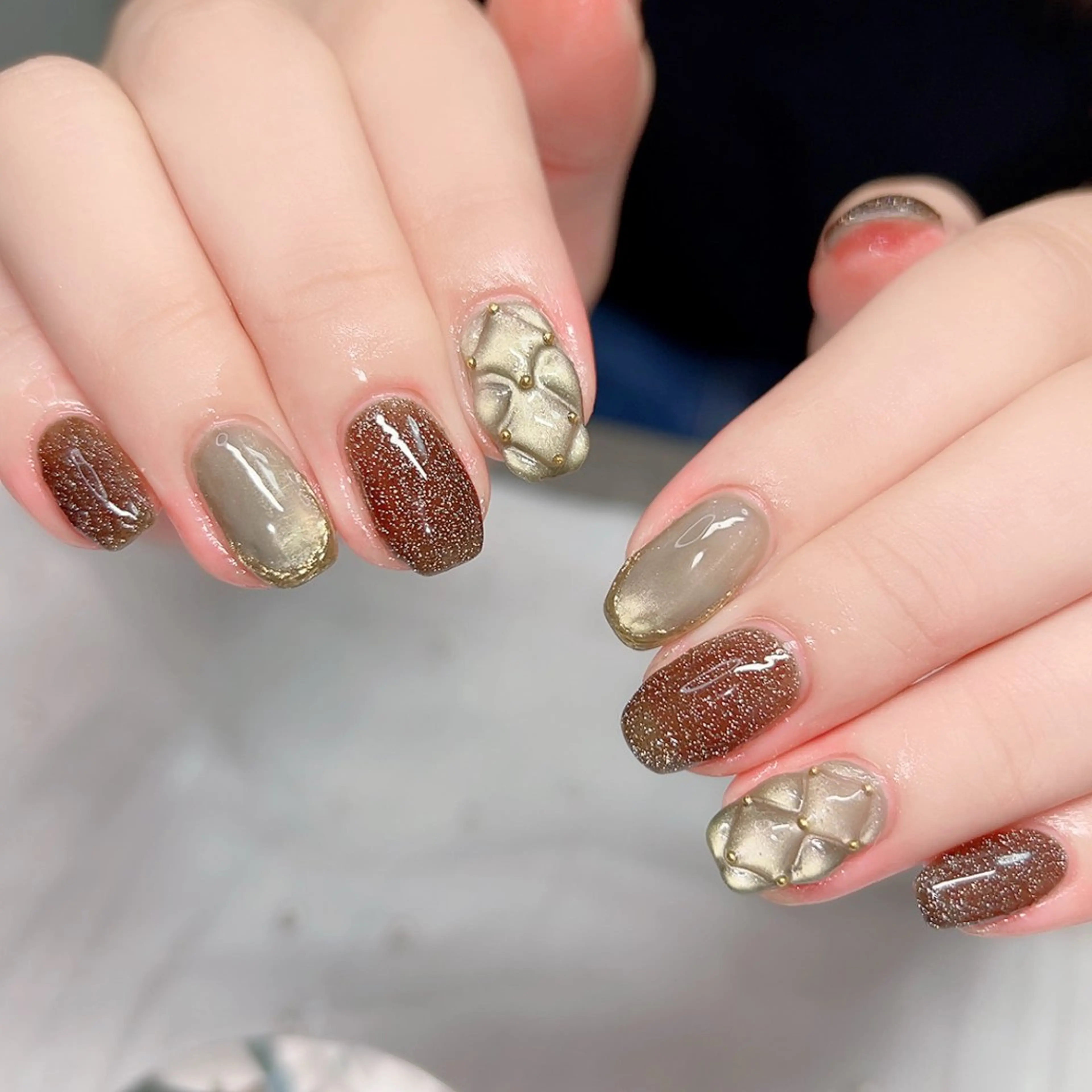 ネイル アートネイル フラワーネイル キラキラネイル ラメ(グリッター) マグネットネイル Cute Tips nailのネイルデザイン