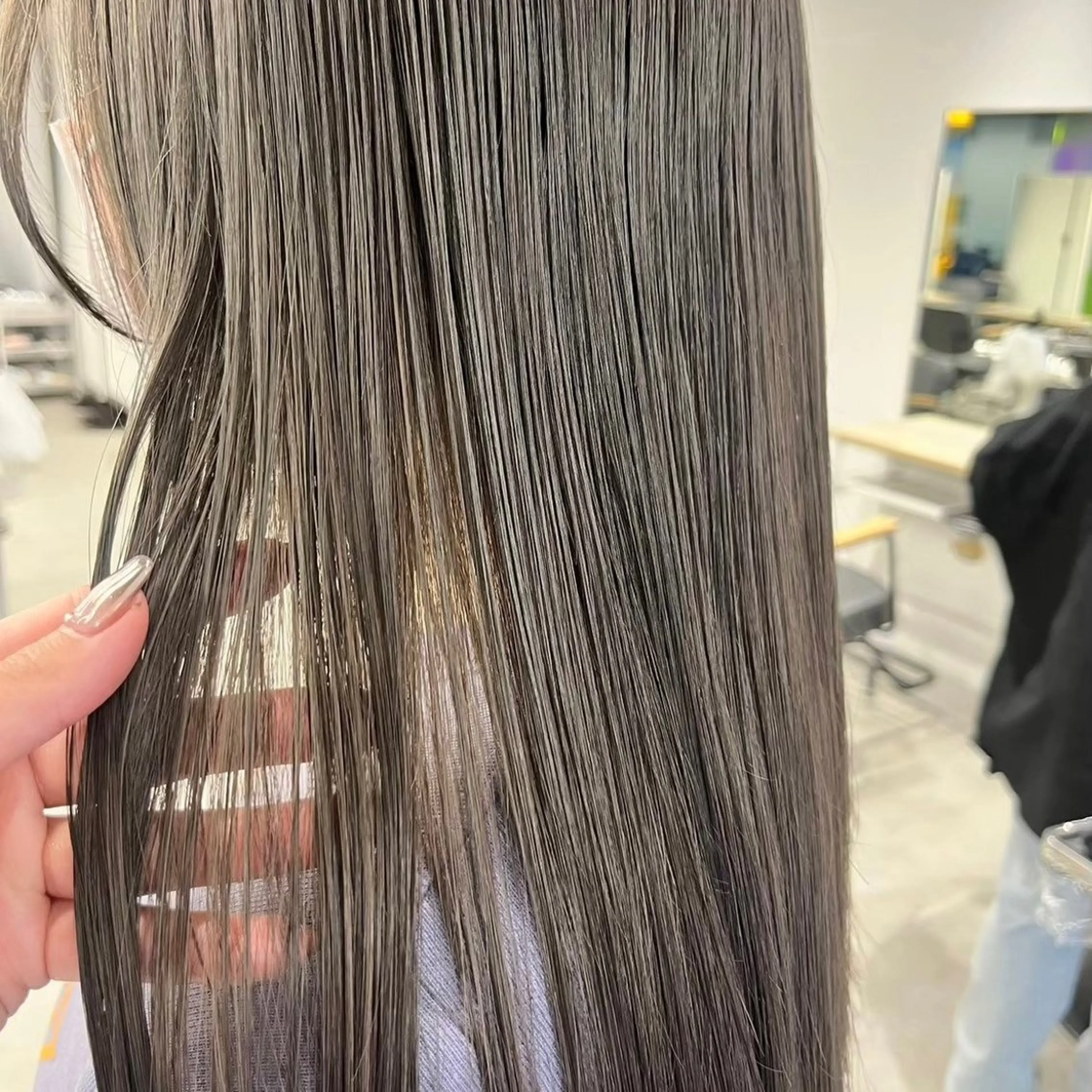 ロング カラー sawaka🪽うる 艶カラー/レイヤーのヘアスタイル