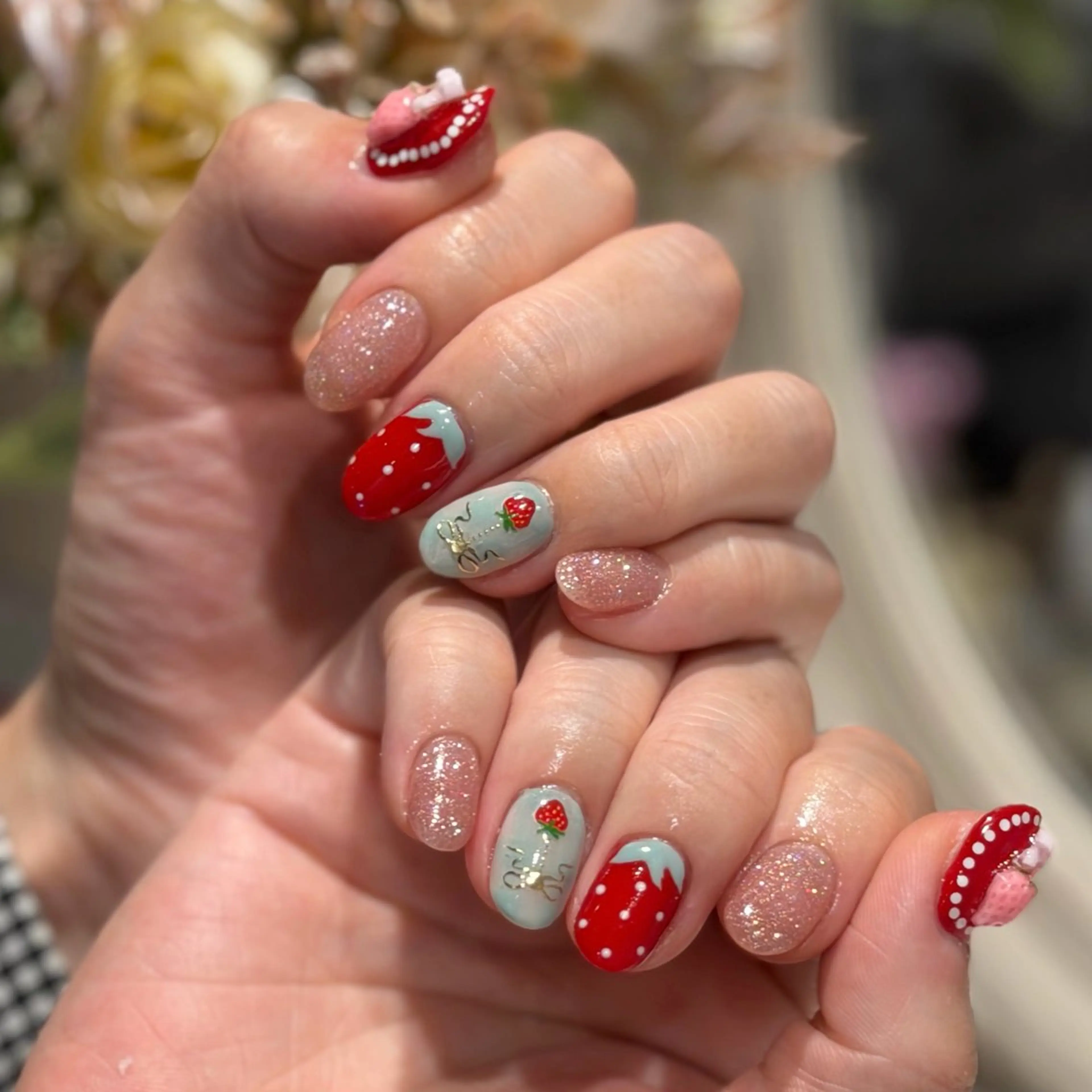 ネイル 春ネイル nailsalon moe.所属・yume 大人ガーリーネイルのネイルデザイン