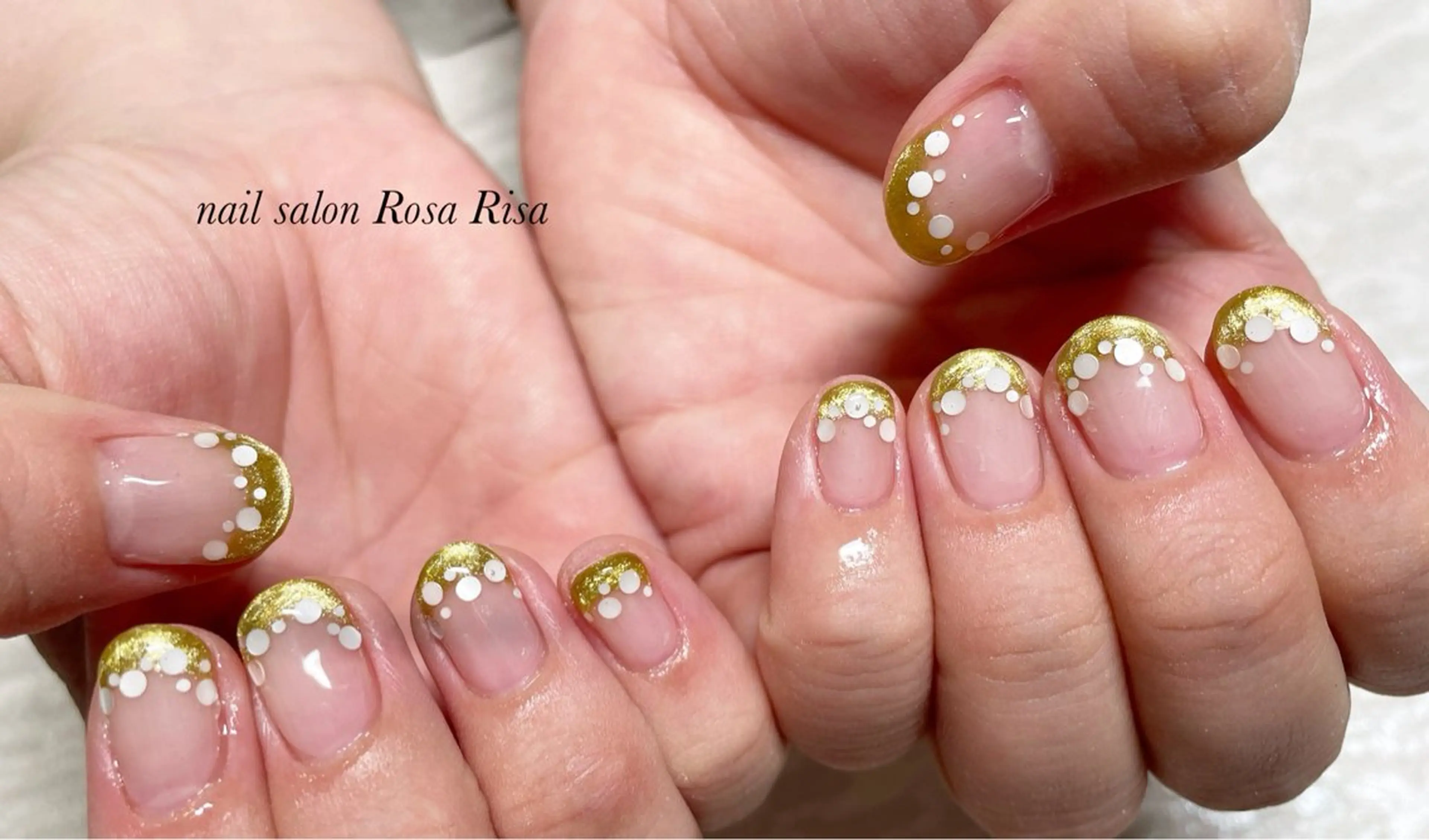 ネイル フレンチネイル マグネットネイル マグネットフレンチ ハンドネイル ネイルスタジオ シェイクユアハンズのネイルデザイン
