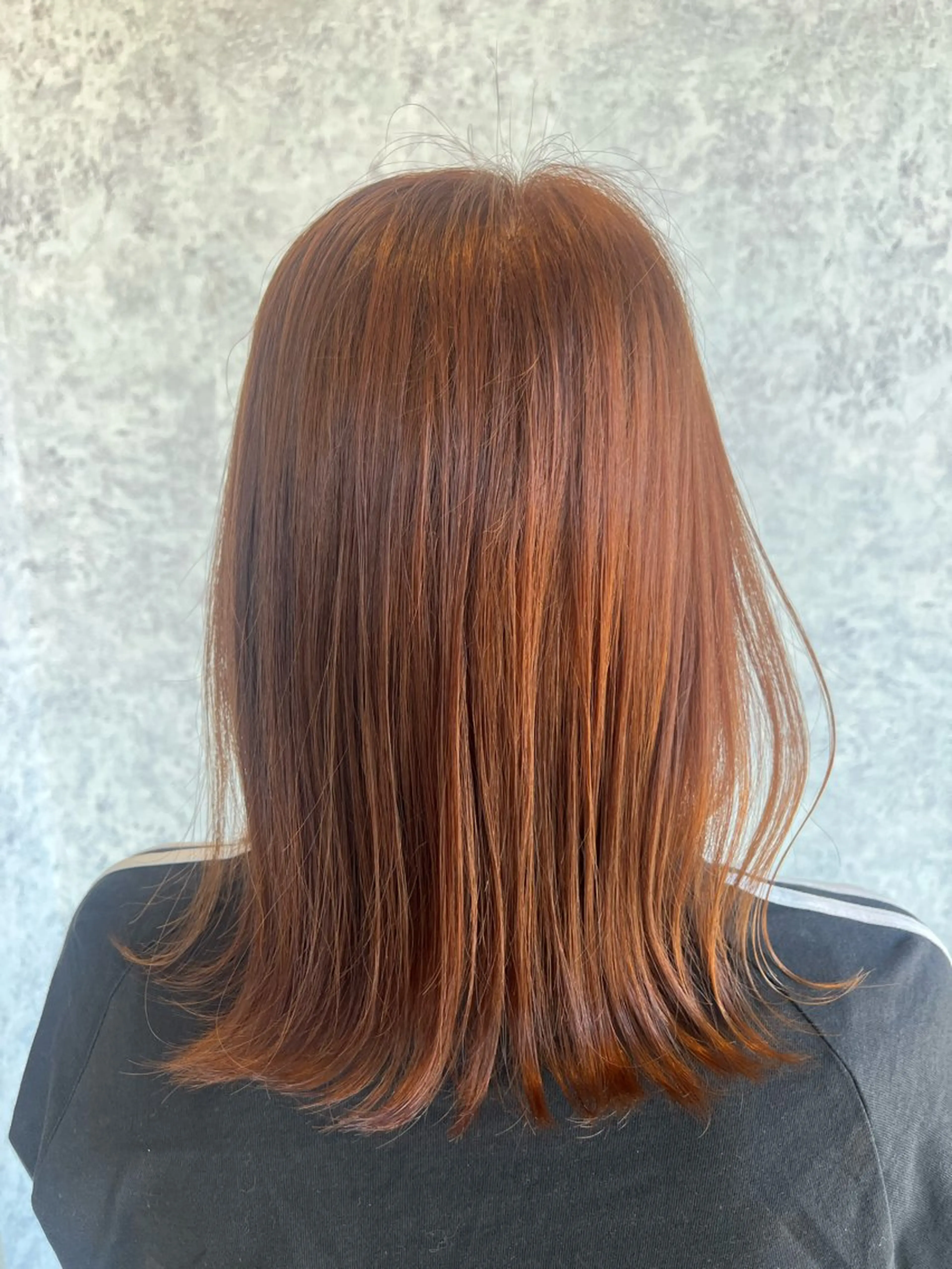 ミディアム ヘアカラー シャドールーツ earth　深川愛実のヘアスタイル