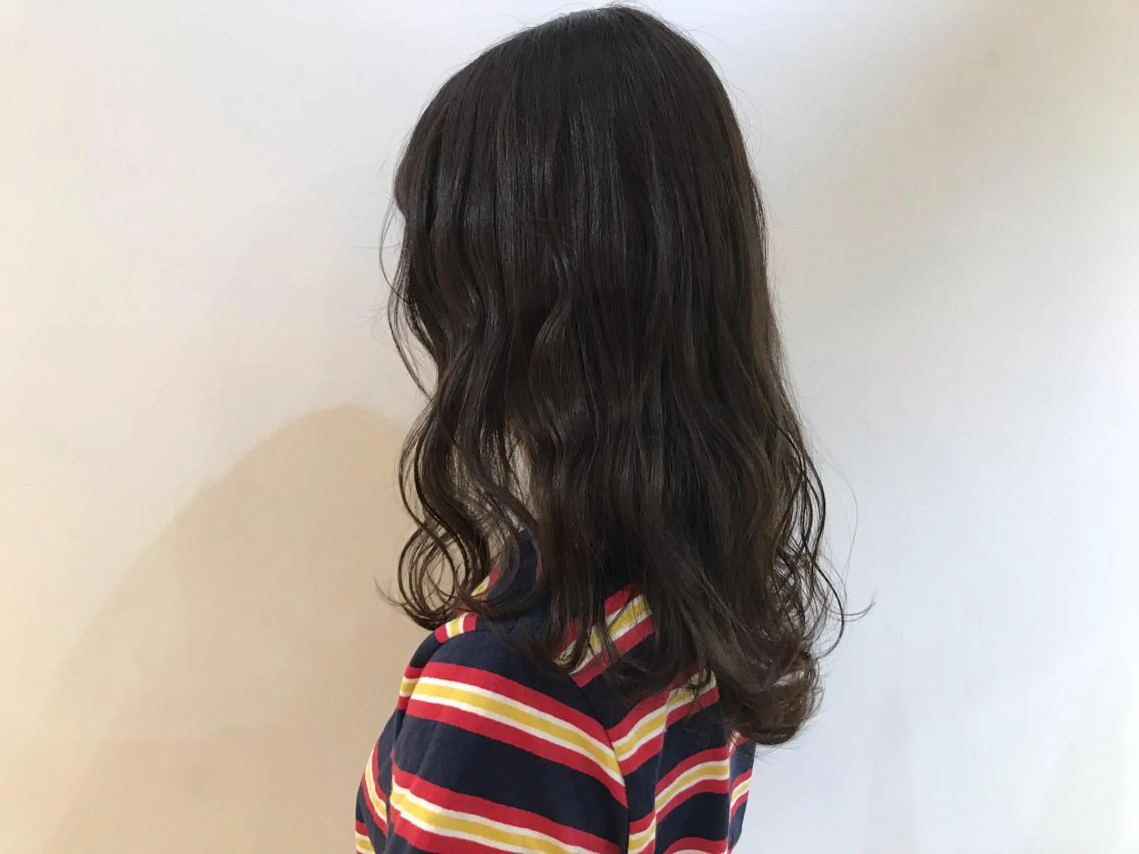 セミロング カラー ブルーカラー ブルーグレー ブルーグレージュ グレージュ ヒロミ/アレンジ/ アンニュイ/透け感のヘアスタイル