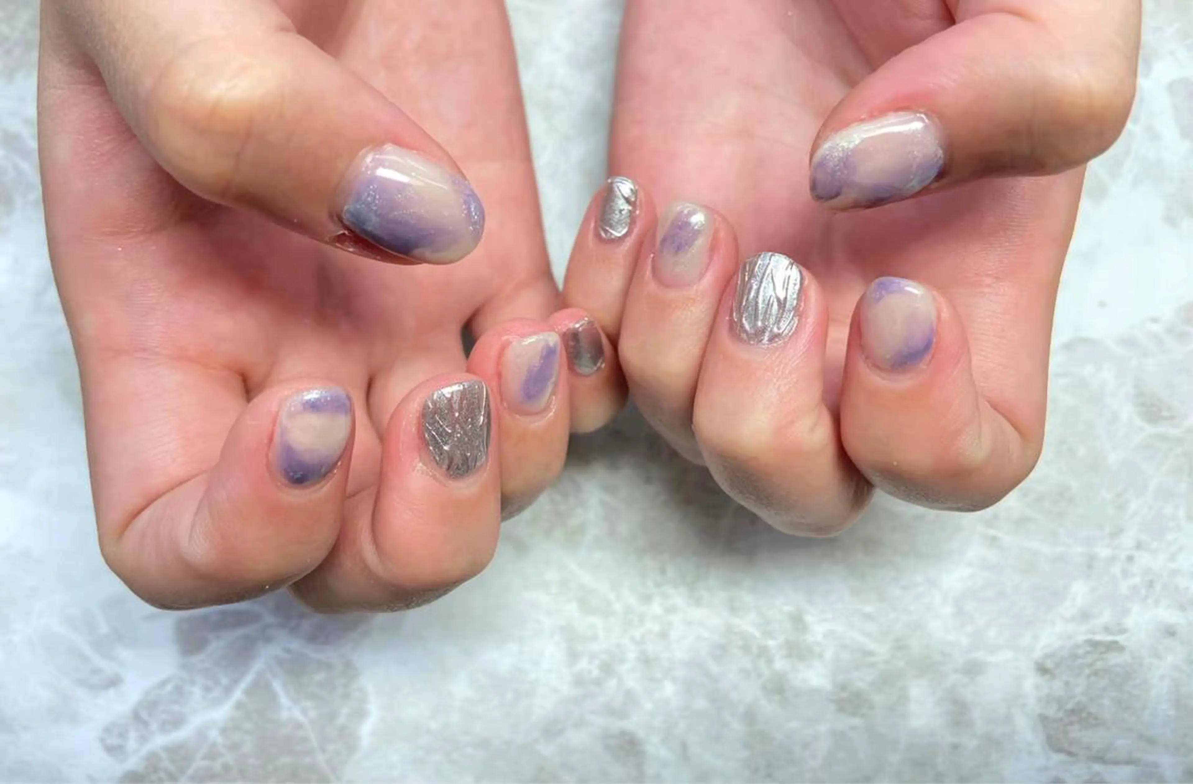 ネイル ハンドネイル *RAIMU* HOLOGRAMのネイルデザイン