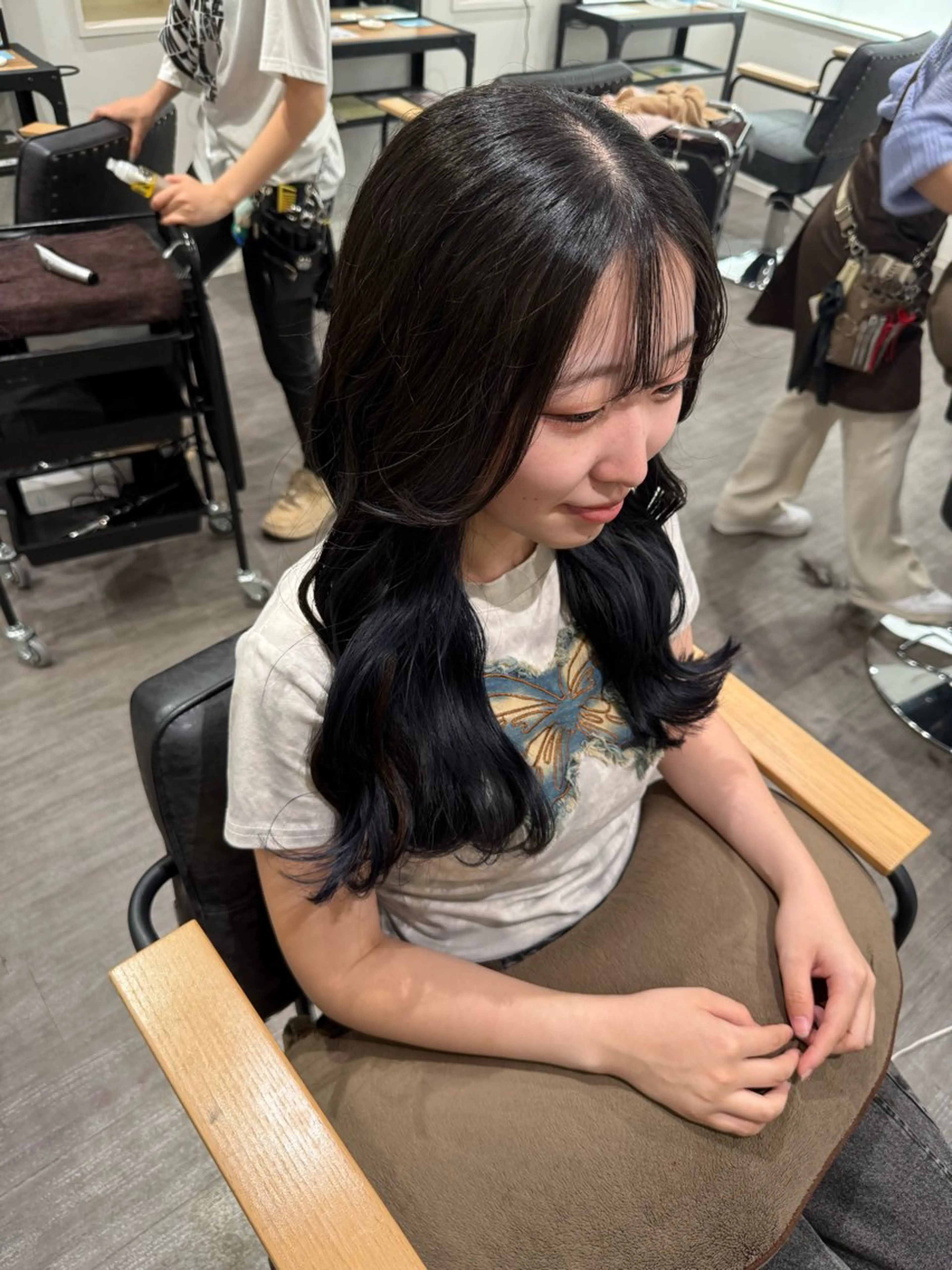 セミロング カラー ネイビーカラー 艶髪レイヤー上田 紗也🇰🇷💗のヘアスタイル