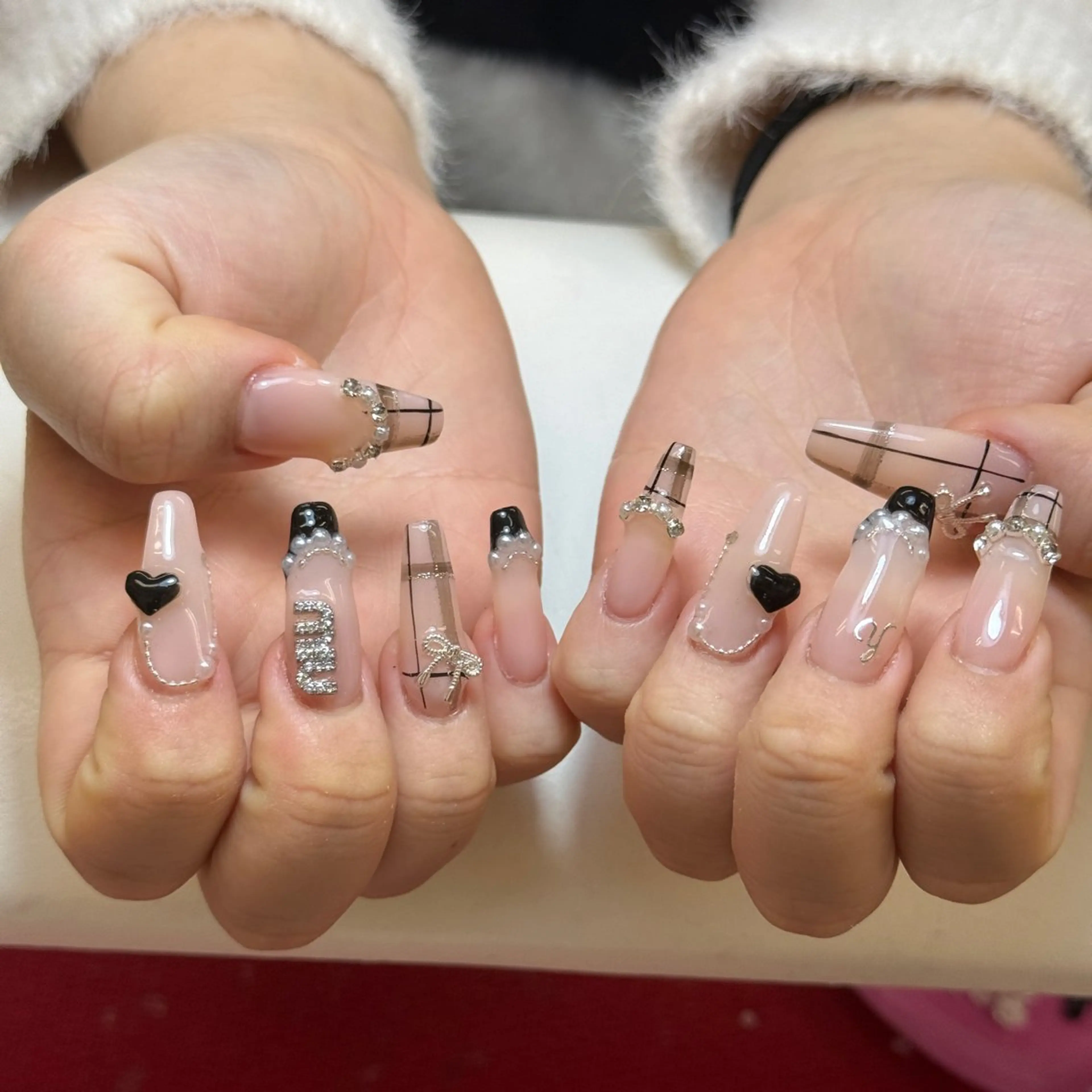 ネイル チークネイル フレンチネイル ジェルネイル ガラスフレンチ 韓国ネイル Anh 歌舞伎町のネイルデザイン