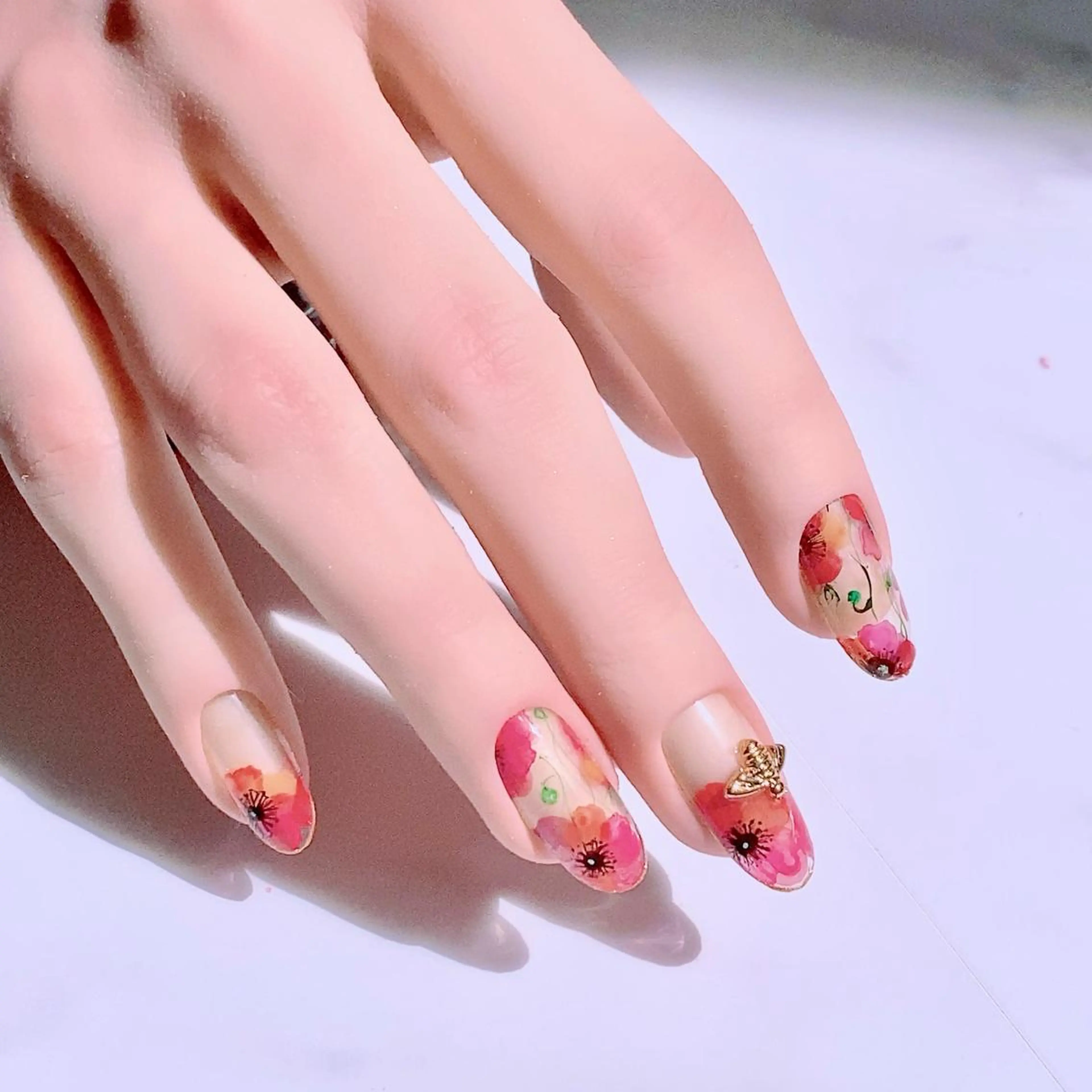 ネイル フラワーネイル ジェルネイル ハードジェル パラジェル スカルプネイル プライベートサロン Rのネイルデザイン