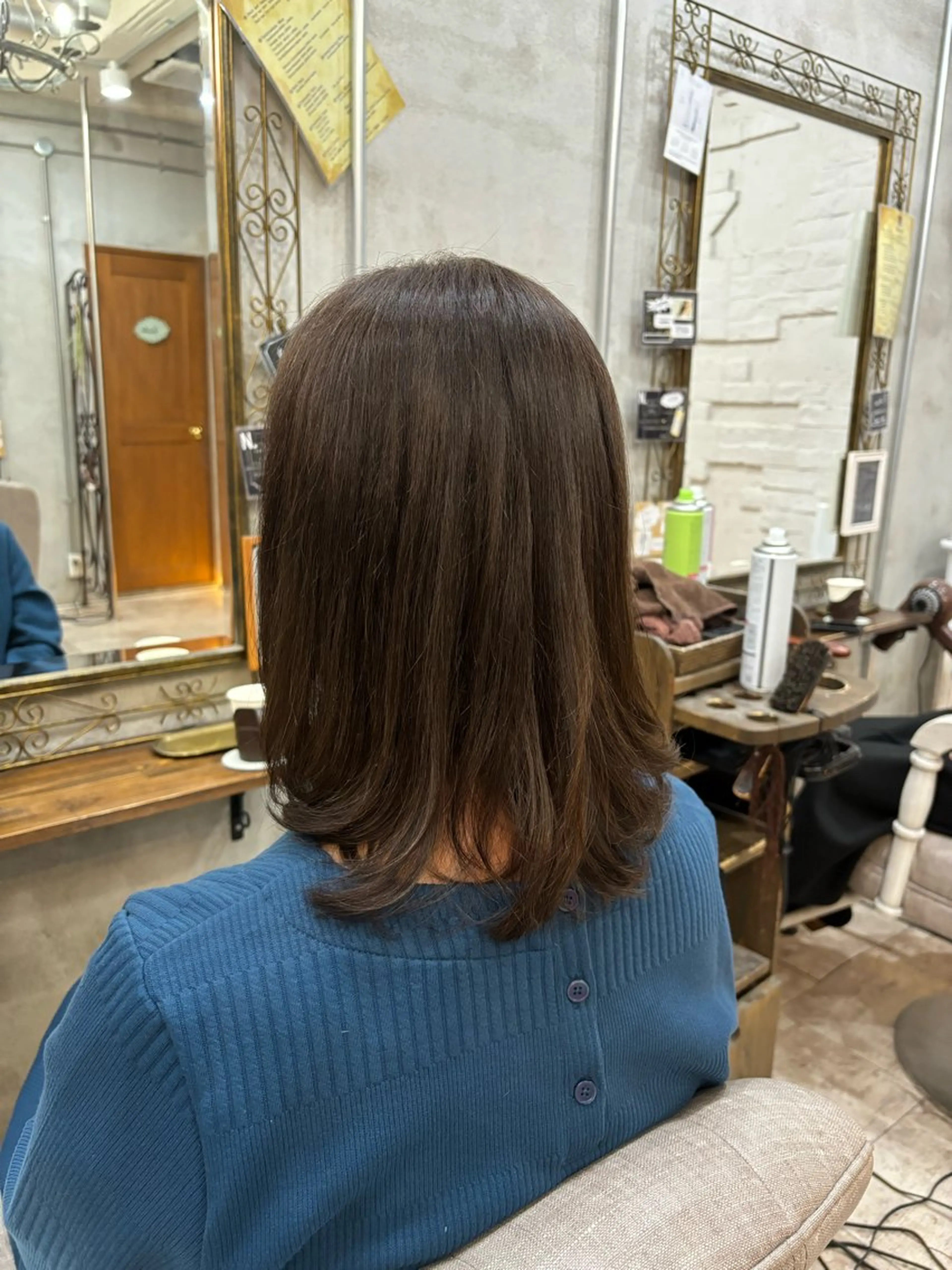 ミディアム カラー ベージュカラー シルバー シルバーベージュ カット ヘアカラー トリートメント ヘッドスパ メンズ/ヘアセット/ 顔周りレイヤー/💶のヘアスタイル