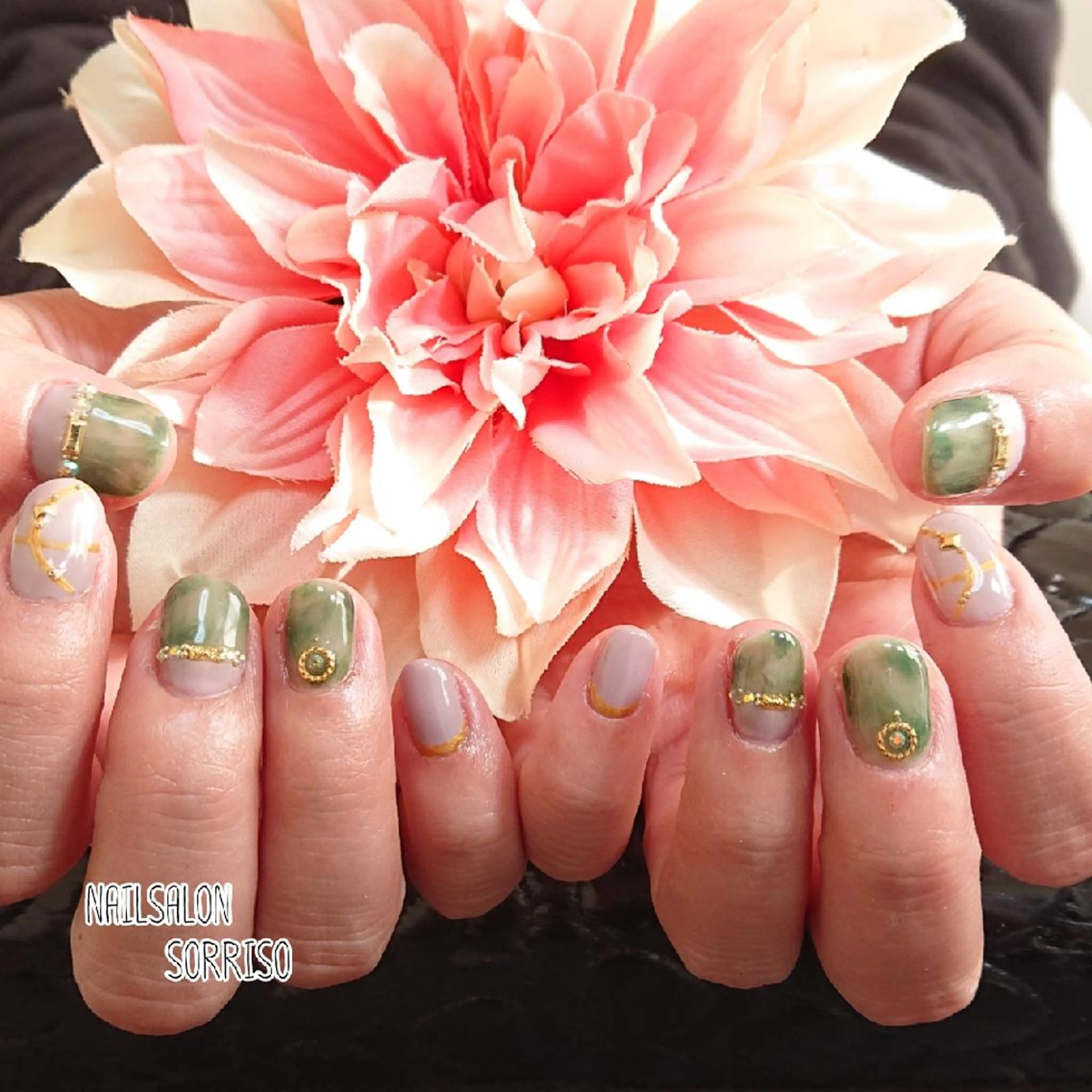 ネイル KOYAMA KIMIEのネイルデザイン