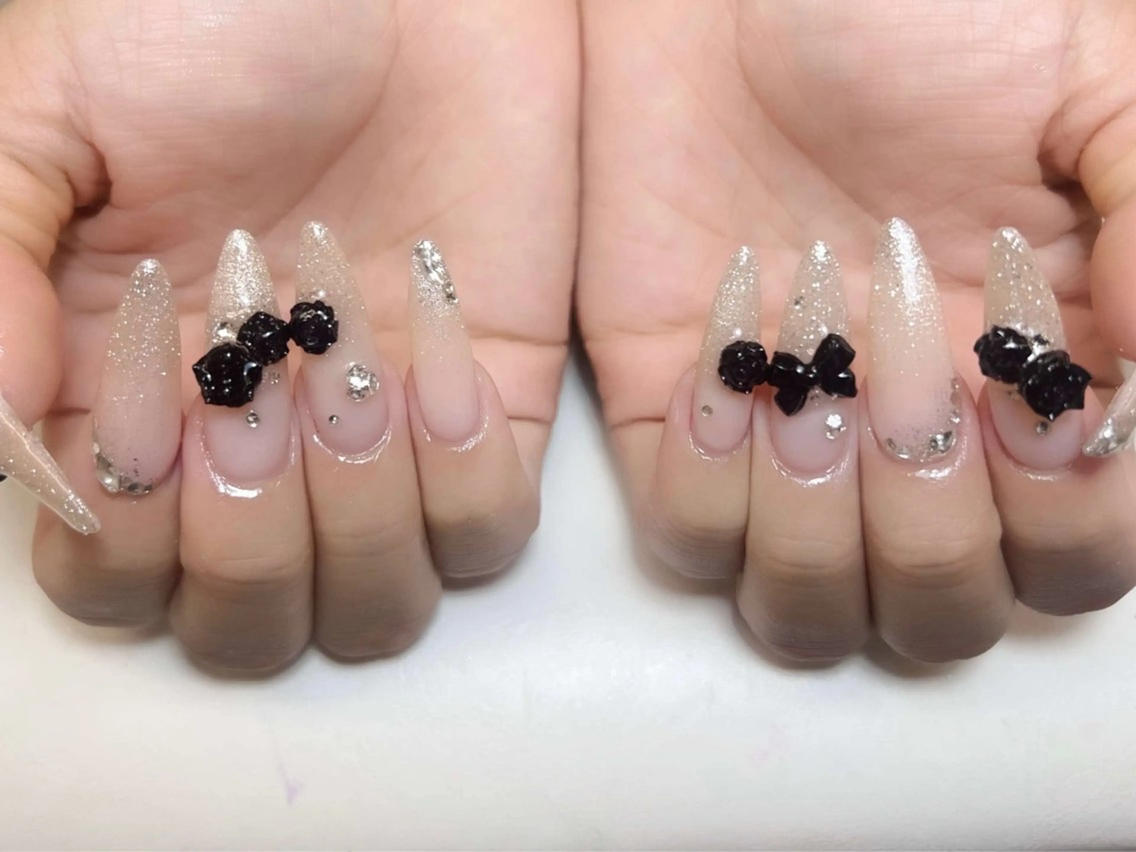 ネイル アートネイル オーロラネイル チークネイル 長さ出し フットネイル ハンドネイル Anh 高田馬場のネイルデザイン