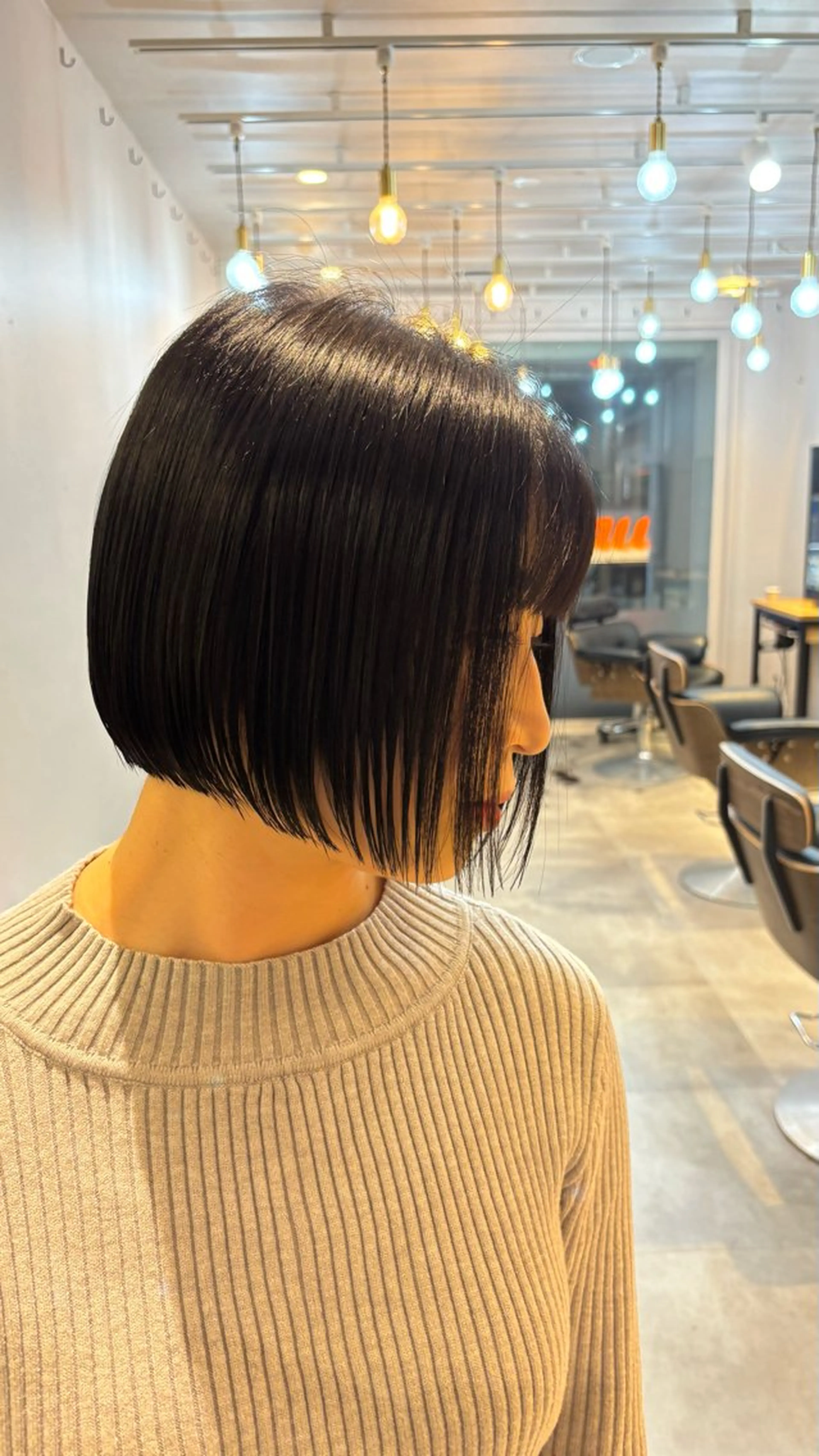 ショート 切りっぱなしボブ 丸みショート ボブ ショートヘア カット HARUKI  MINATO Japan広島紙屋町店所属・hmj紙屋町店 脊戸智志のエステ・リラクイメージ