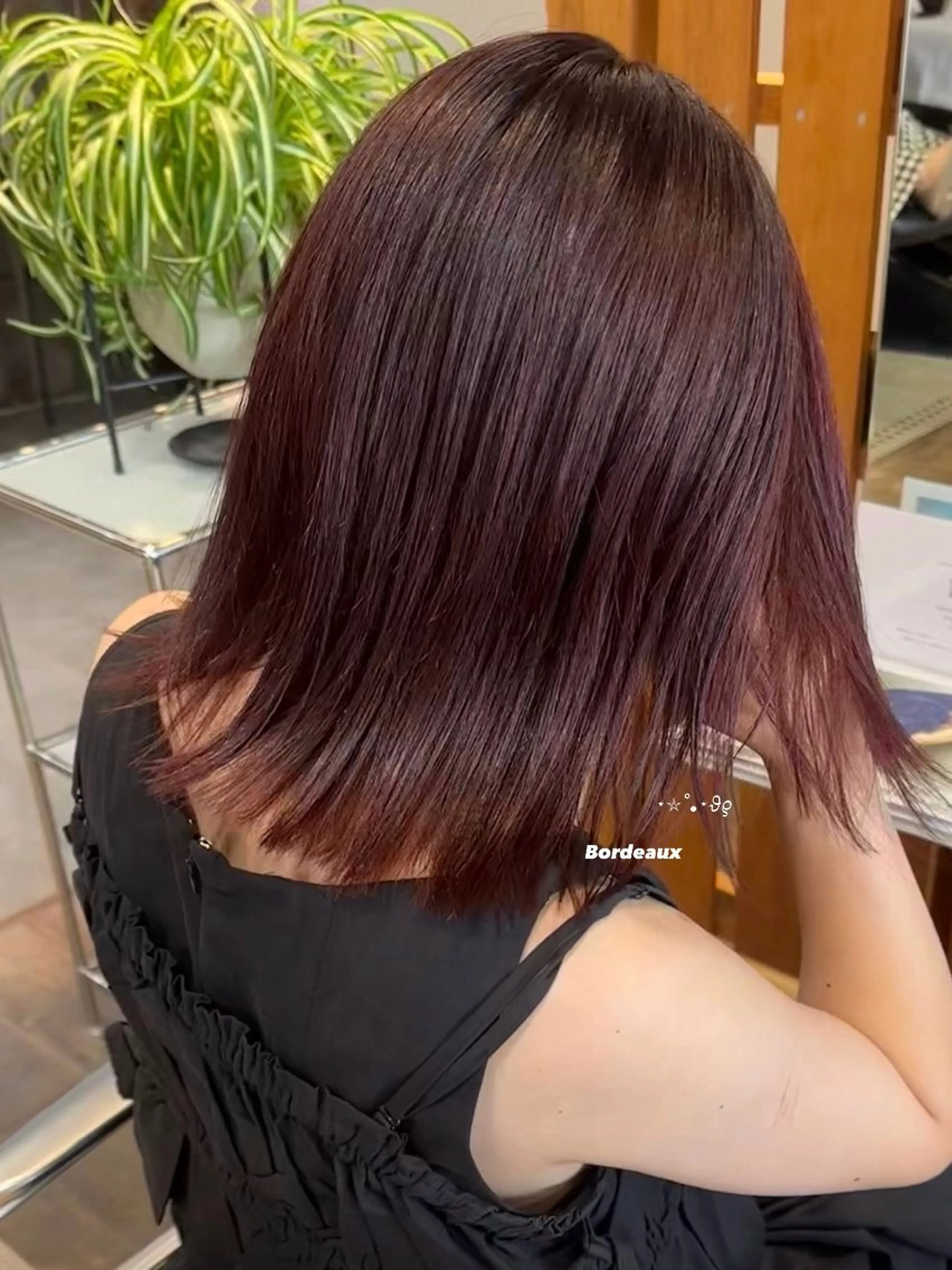 ミディアム カラー 暖色カラー/レイヤー 🌙 オノユリカのヘアスタイル