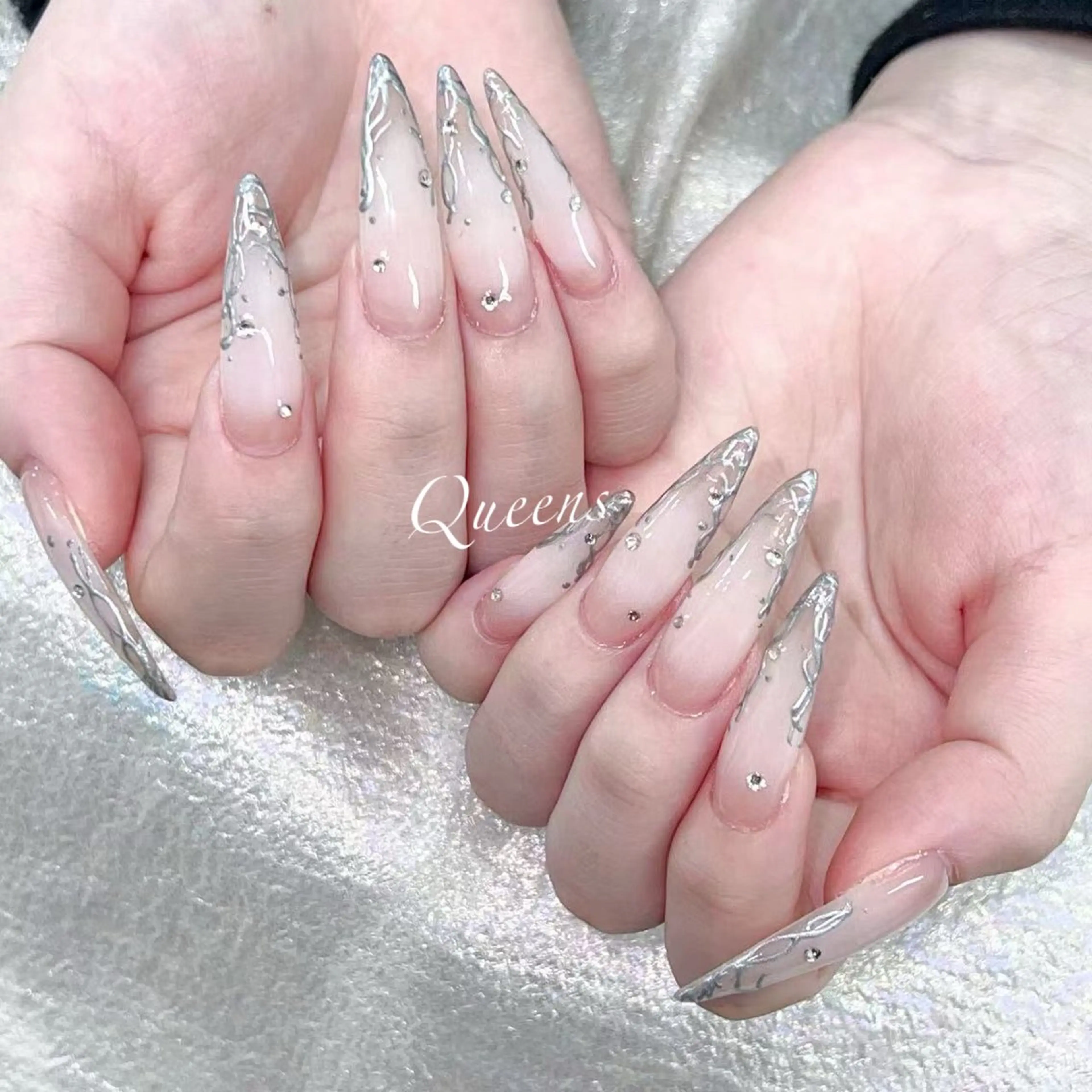 ネイル ハンドネイル Queens ひなのネイルデザイン