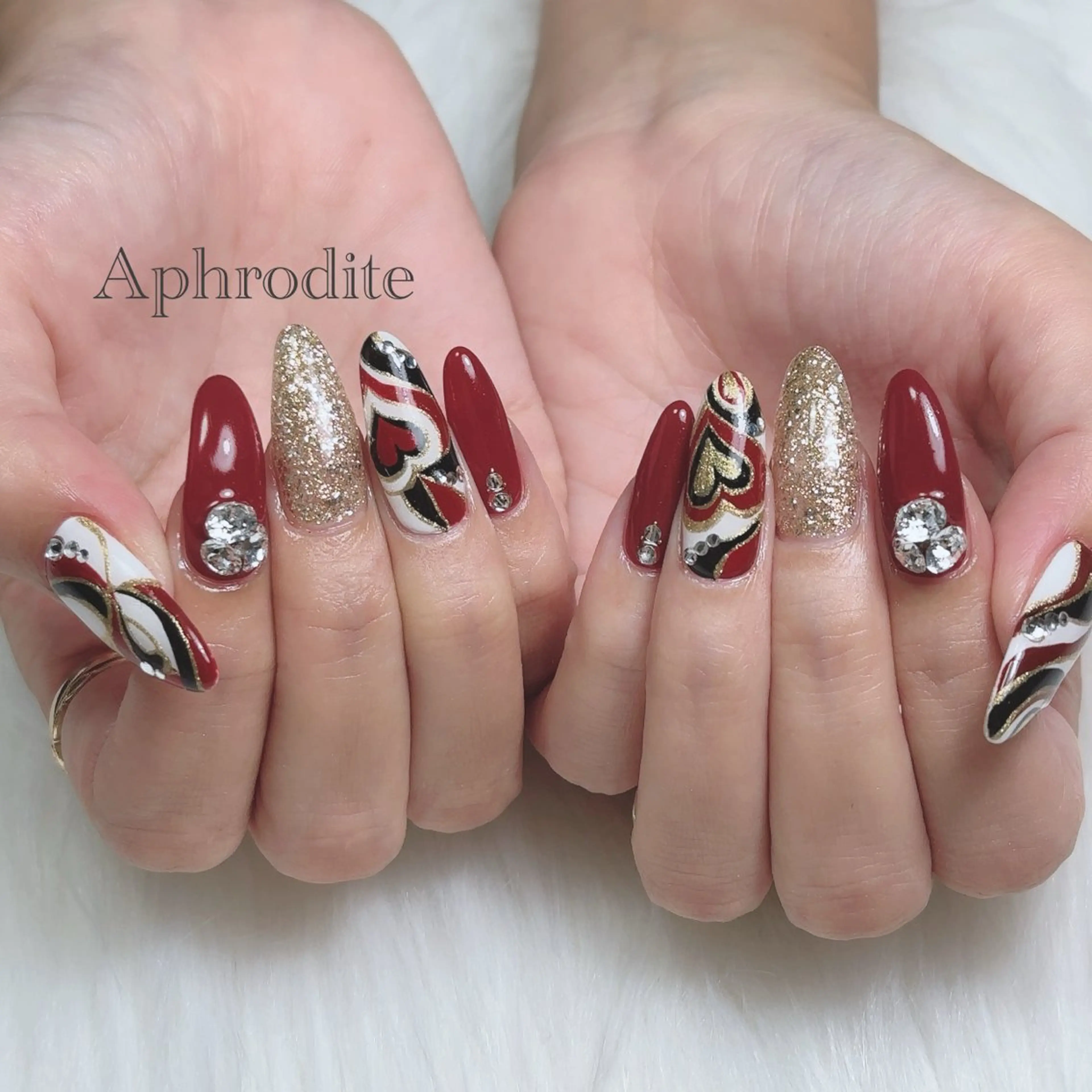 ネイル Aphrodite パラジェル認定サロンのネイルデザイン