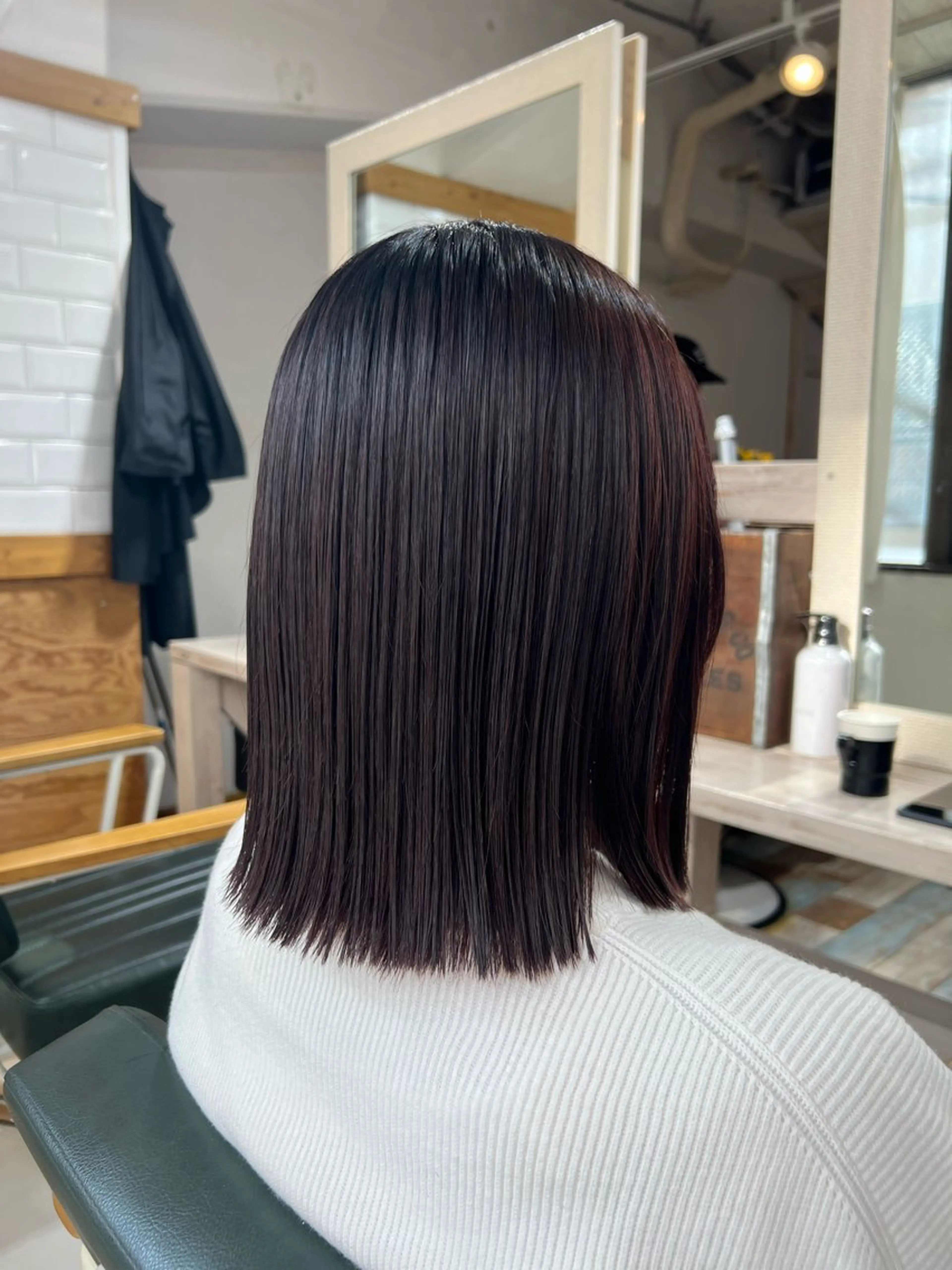 ミディアム カラー デザインカラー イヤリングカラー ハイライトカラー ボブ 顔周りカット カット ヘアカラー トリートメント KANA/ボブ/ インナーカラー/艶髪のヘアスタイル