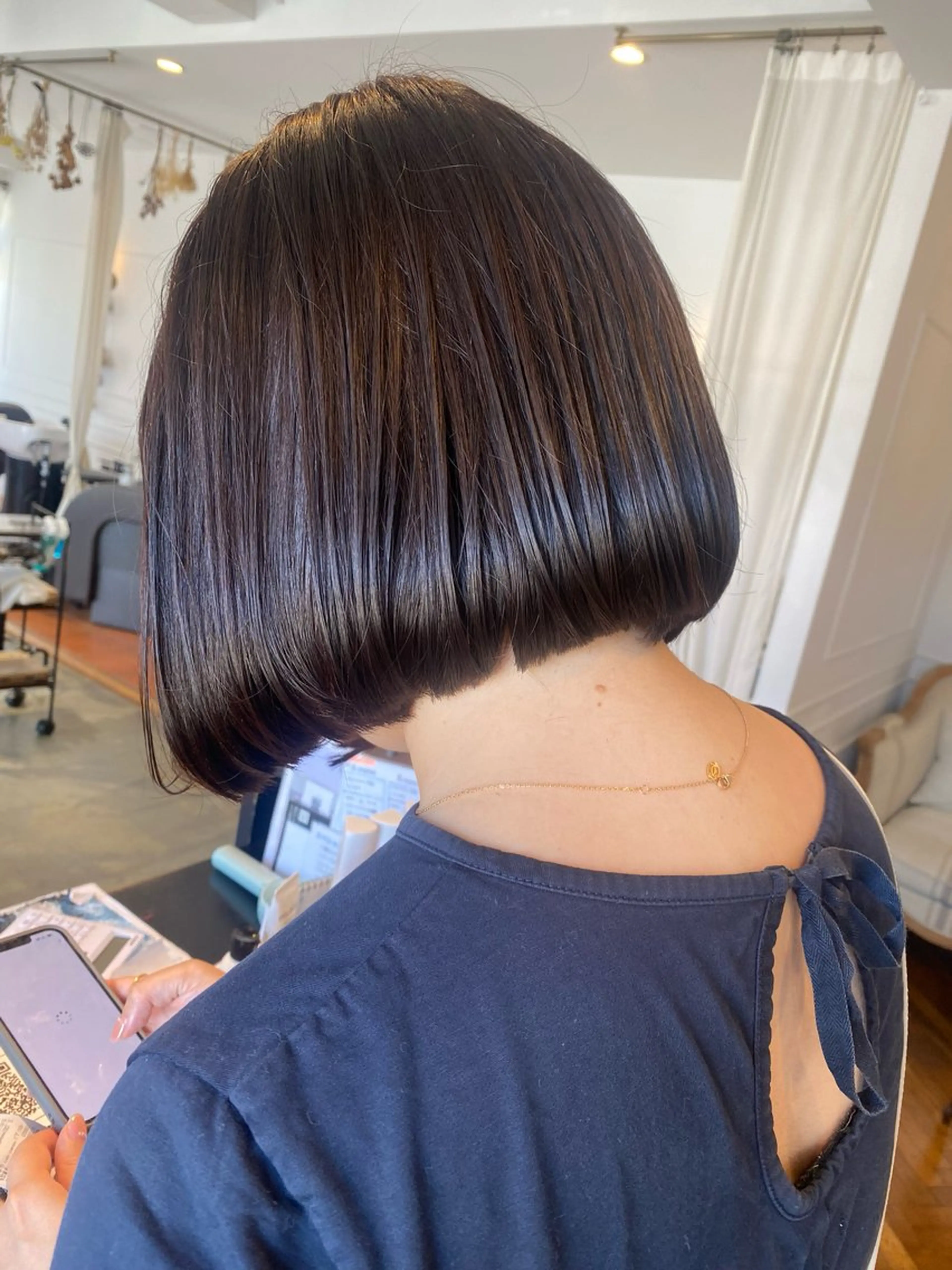 ショート カラー ラベンダーカラー ボブ 立和名 泉のヘアスタイル