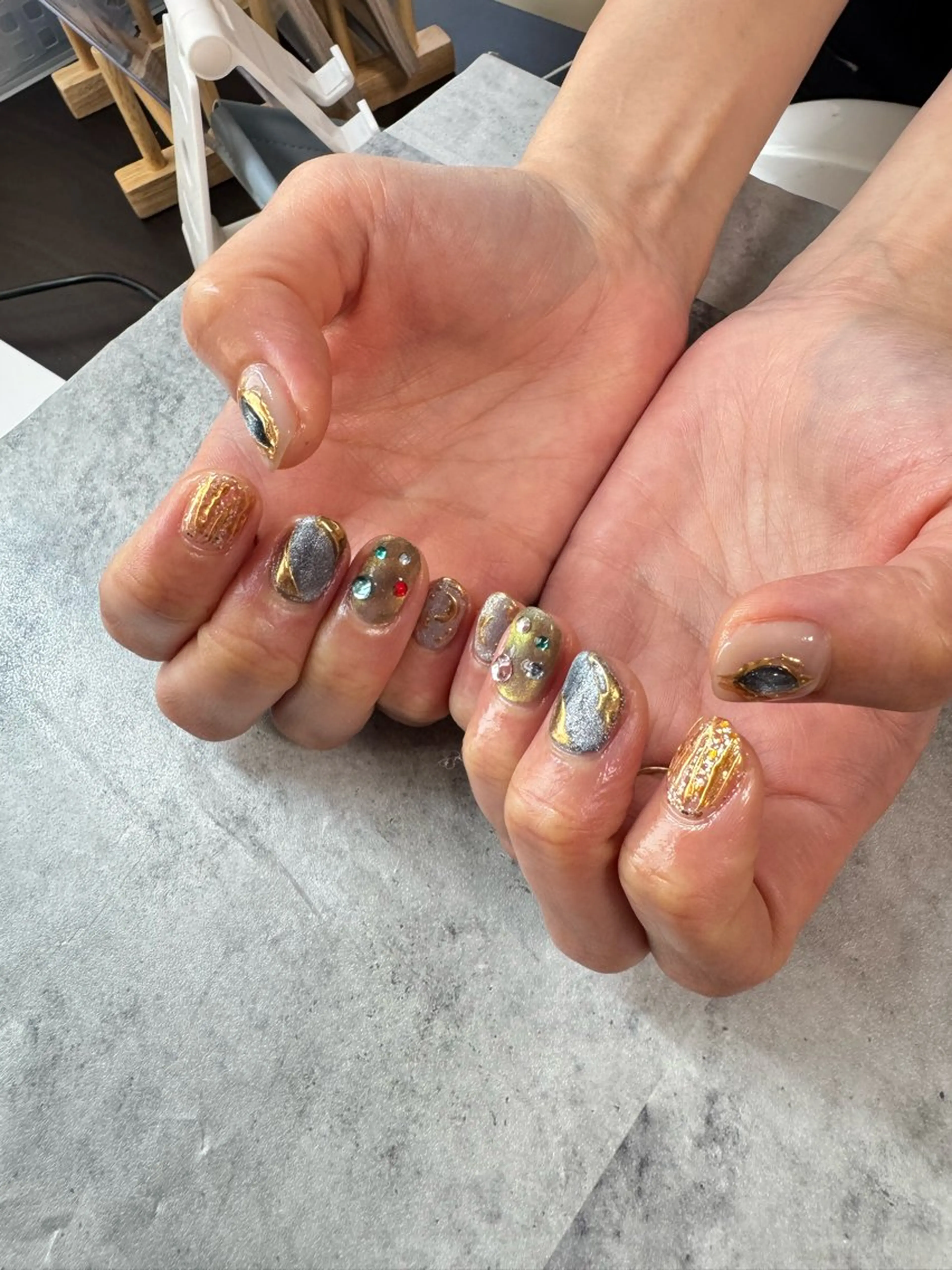 ネイル マグネットネイル ミラーネイル ハンドネイル N.plus NaiLのネイルデザイン