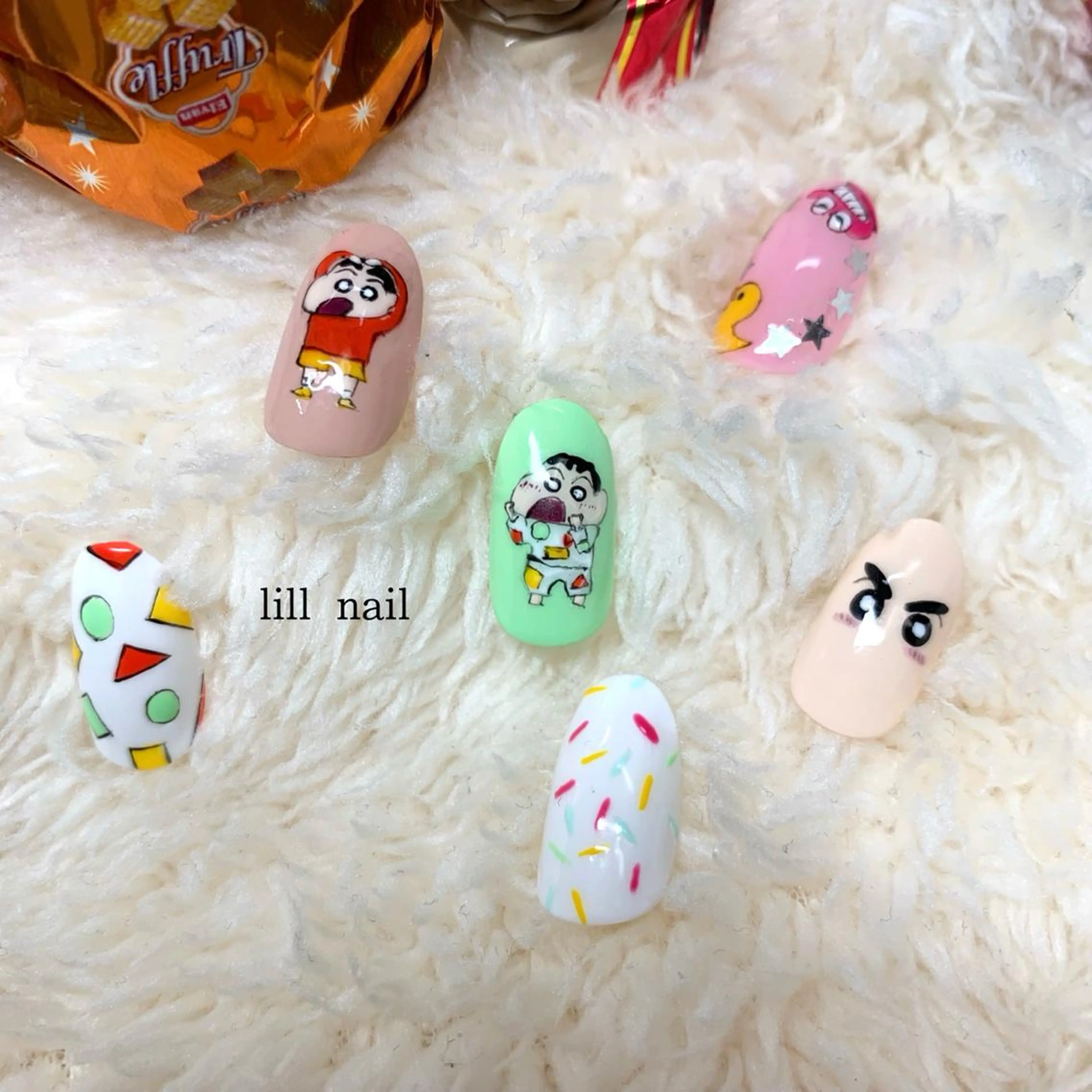 pllia beautyのネイルデザイン