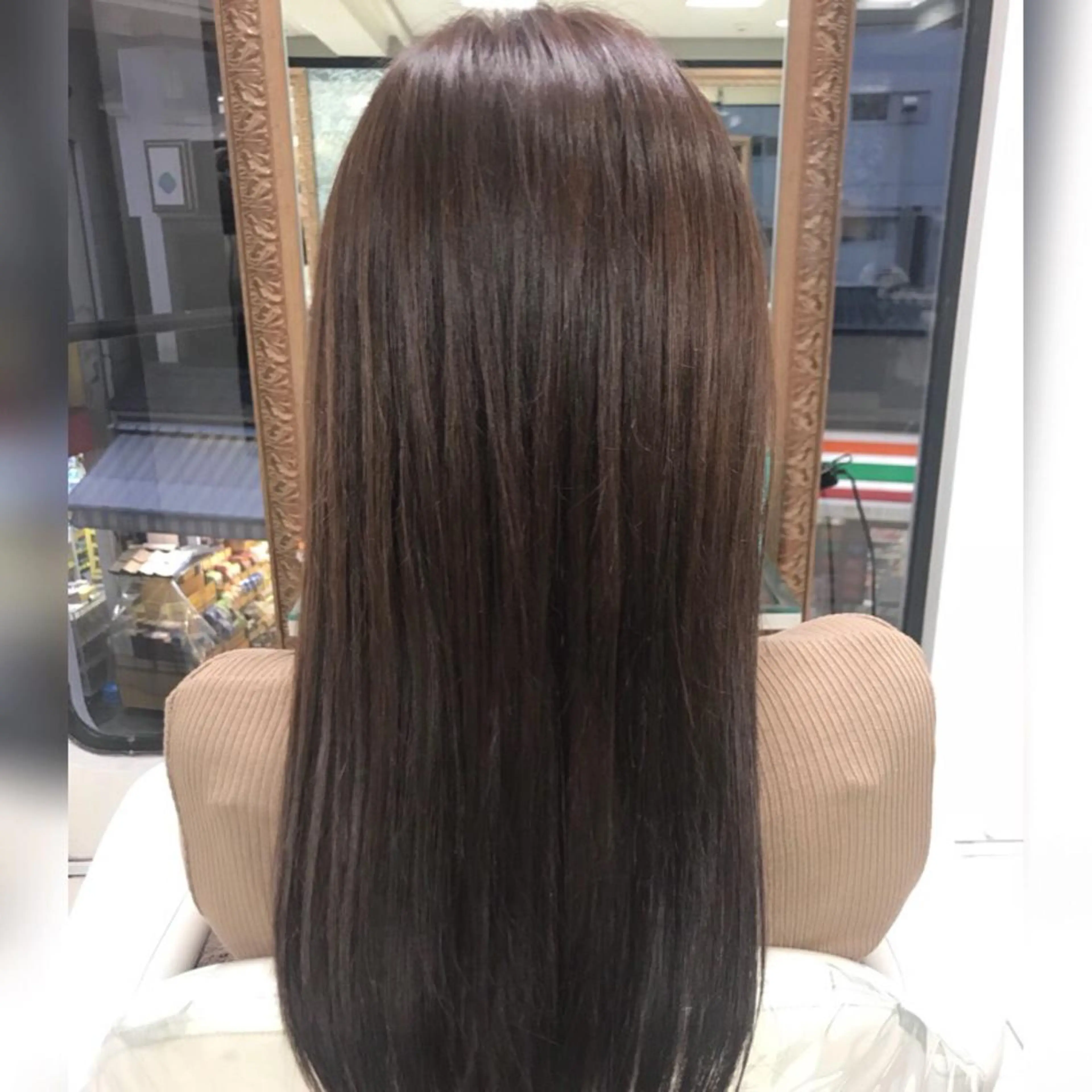 ロング カラー 米良 志織のヘアスタイル