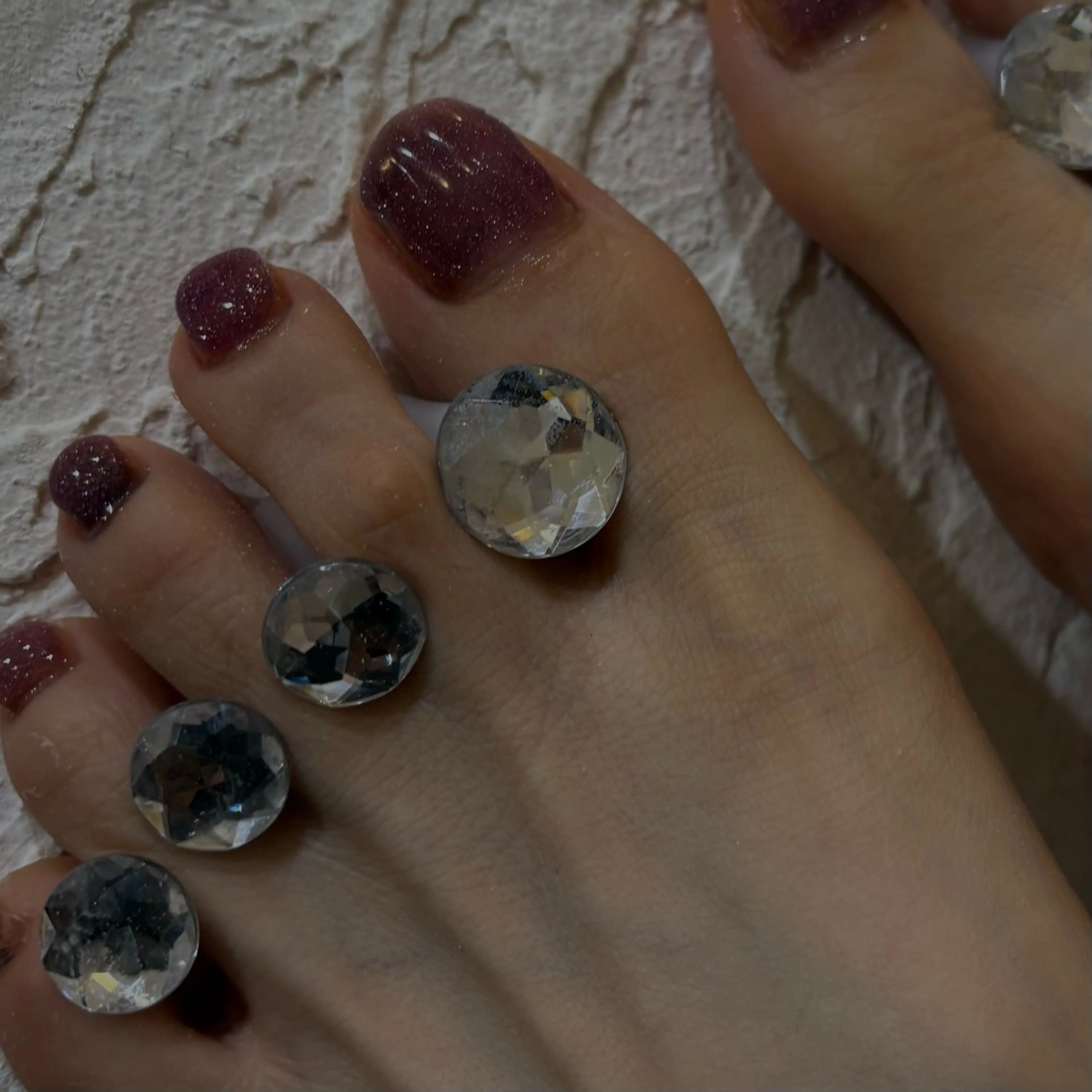 ネイル 長さ出し フラッシュネイル フットネイル ハート キラキラネイル フットネイル Vante梅田店所属・vante_aimi .パラジェル取扱店のネイルデザイン